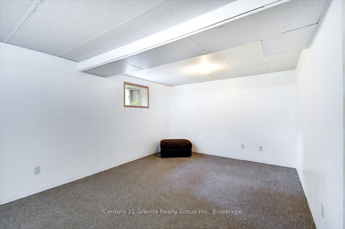 66 Hastings Street S Property Photo 23