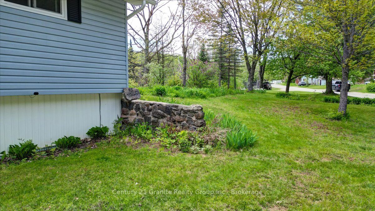 66 Hastings Street S Property Photo 30