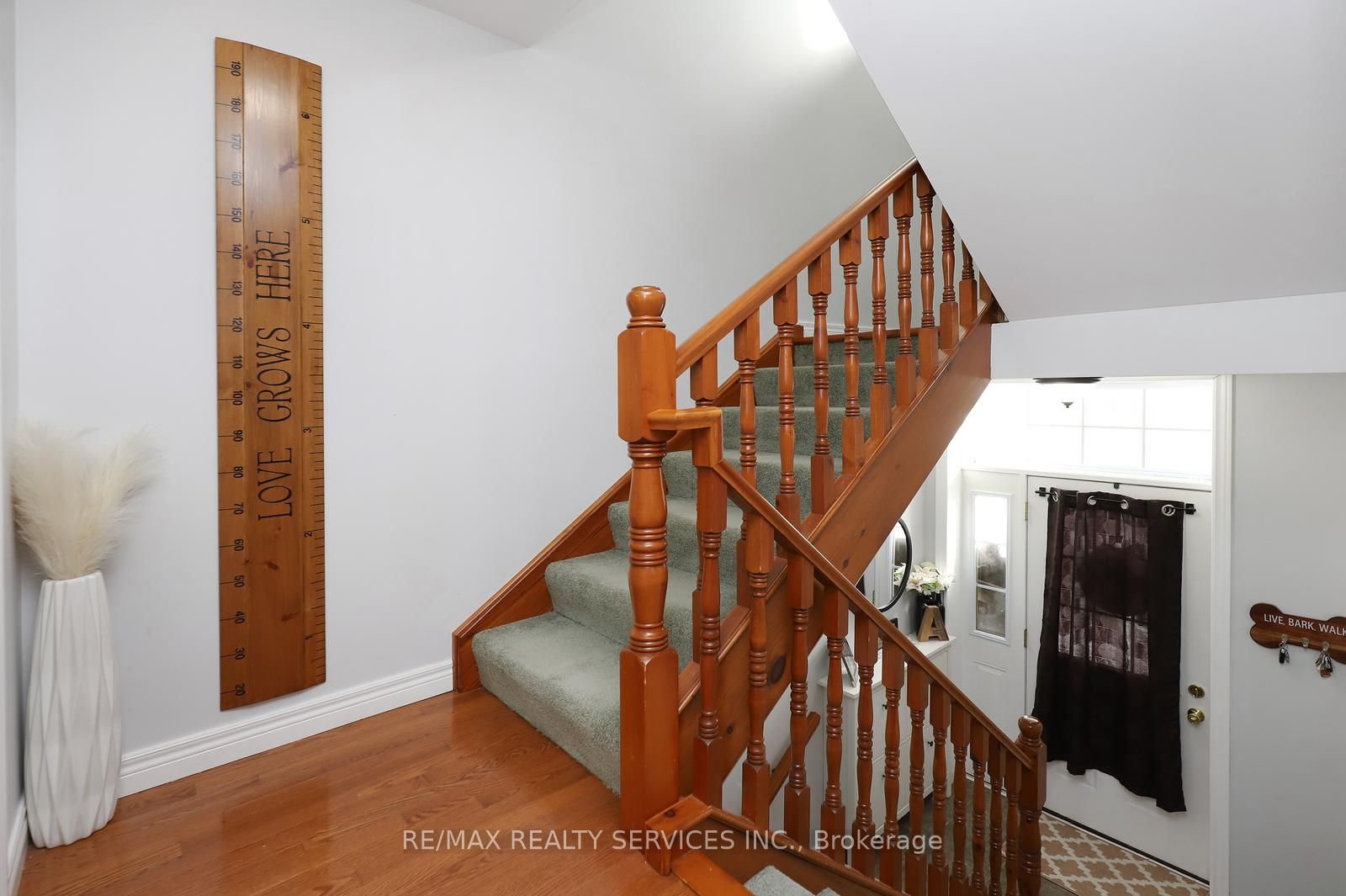 52 Crozier Street Property Photo 5