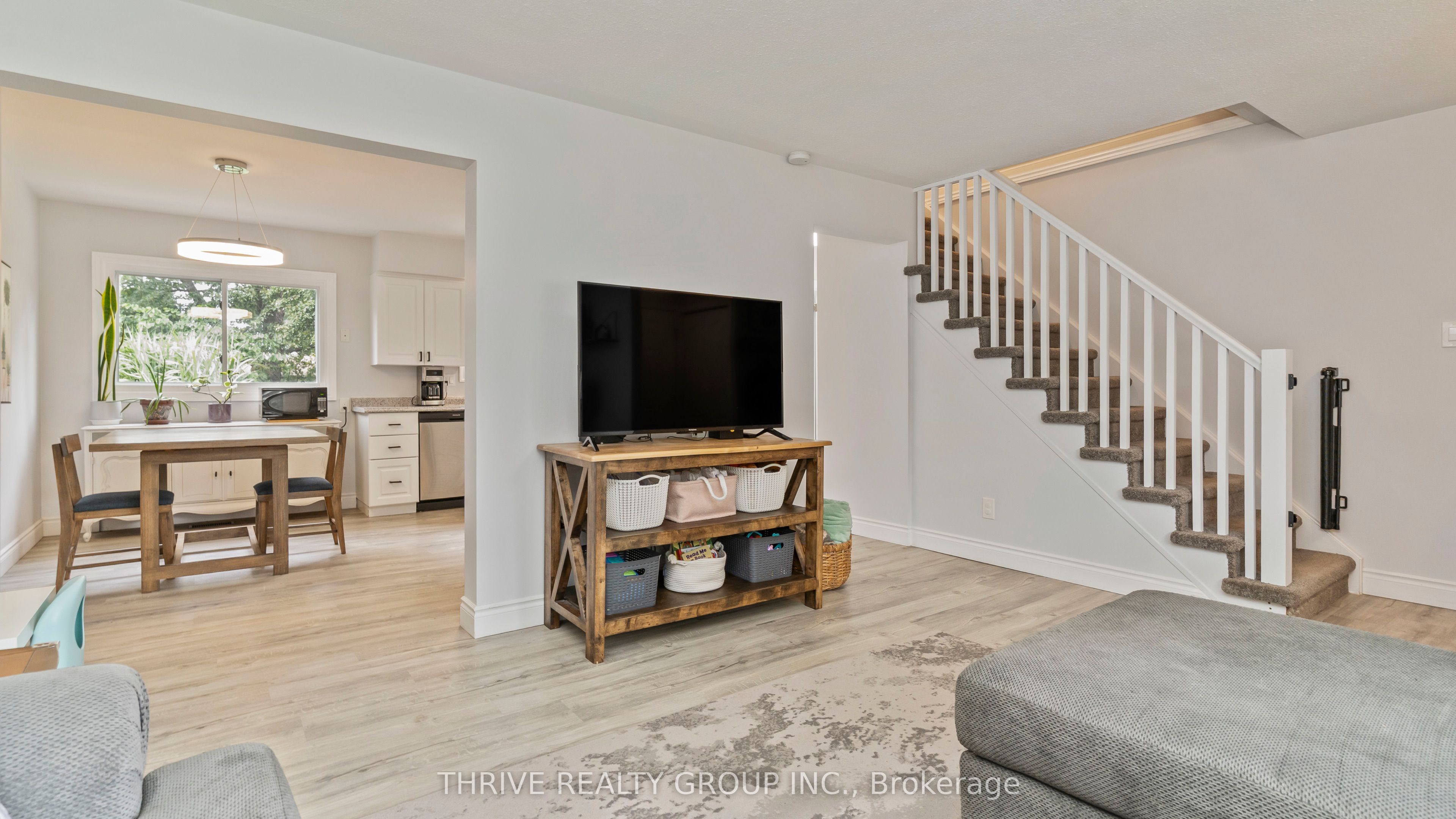 83 Scotchmere Crescent Property Photo 6