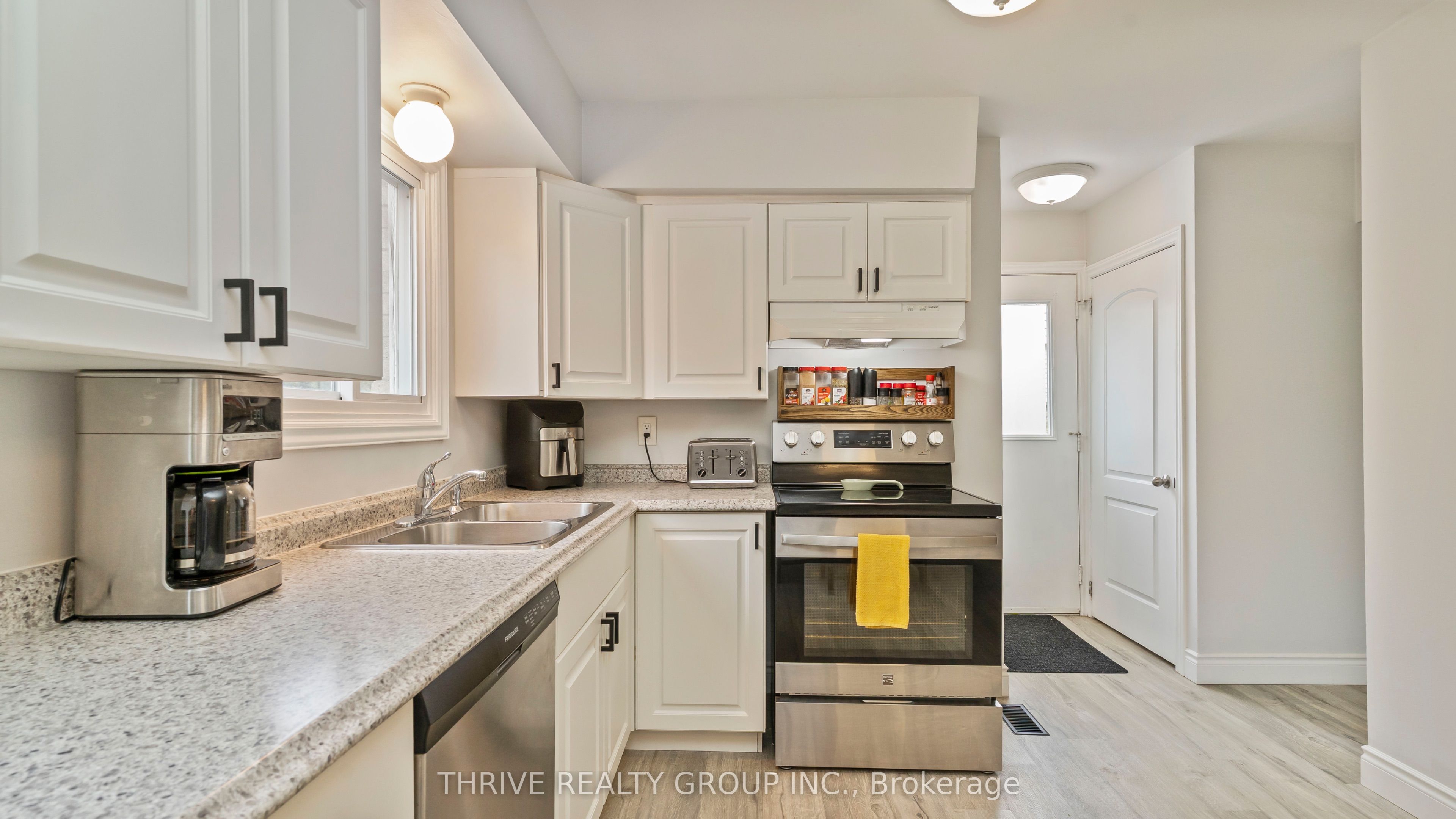 83 Scotchmere Crescent Property Photo 10