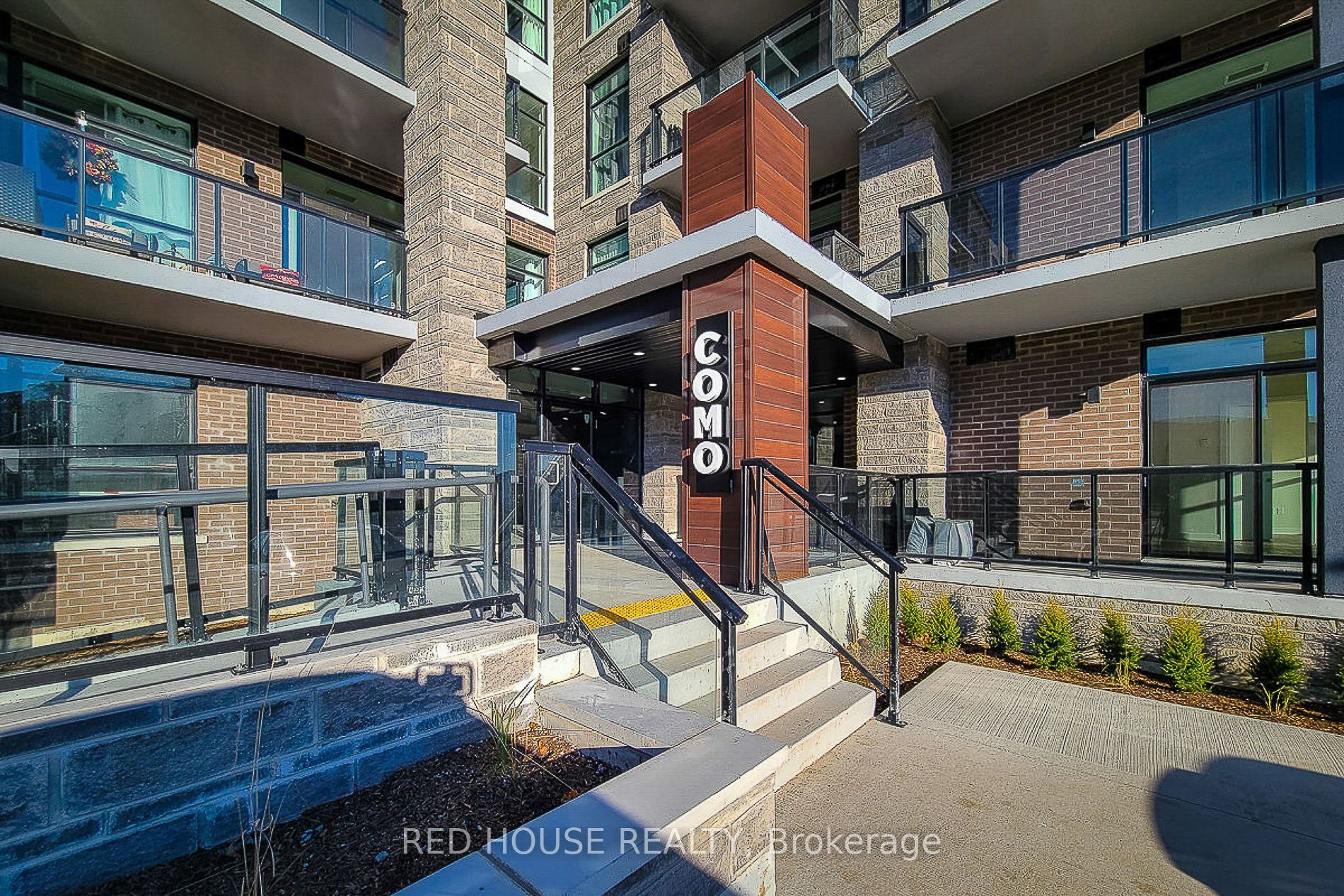 600 North Service Road 324 Property Photo 4