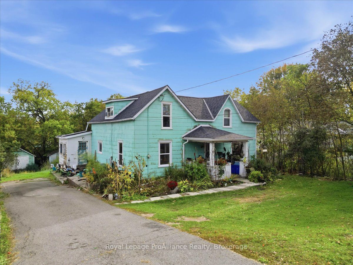 193 Bridge Street W Property Photo 5