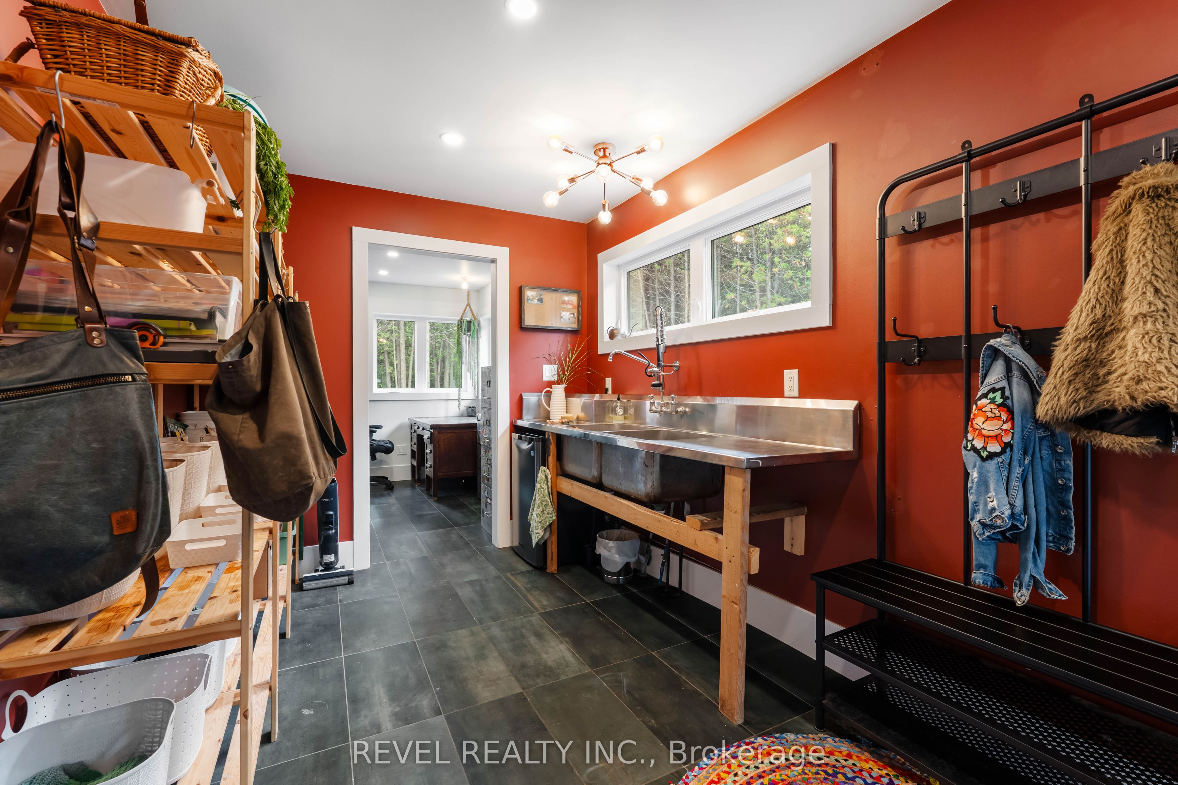 543795 Dutch Line Property Photo 7