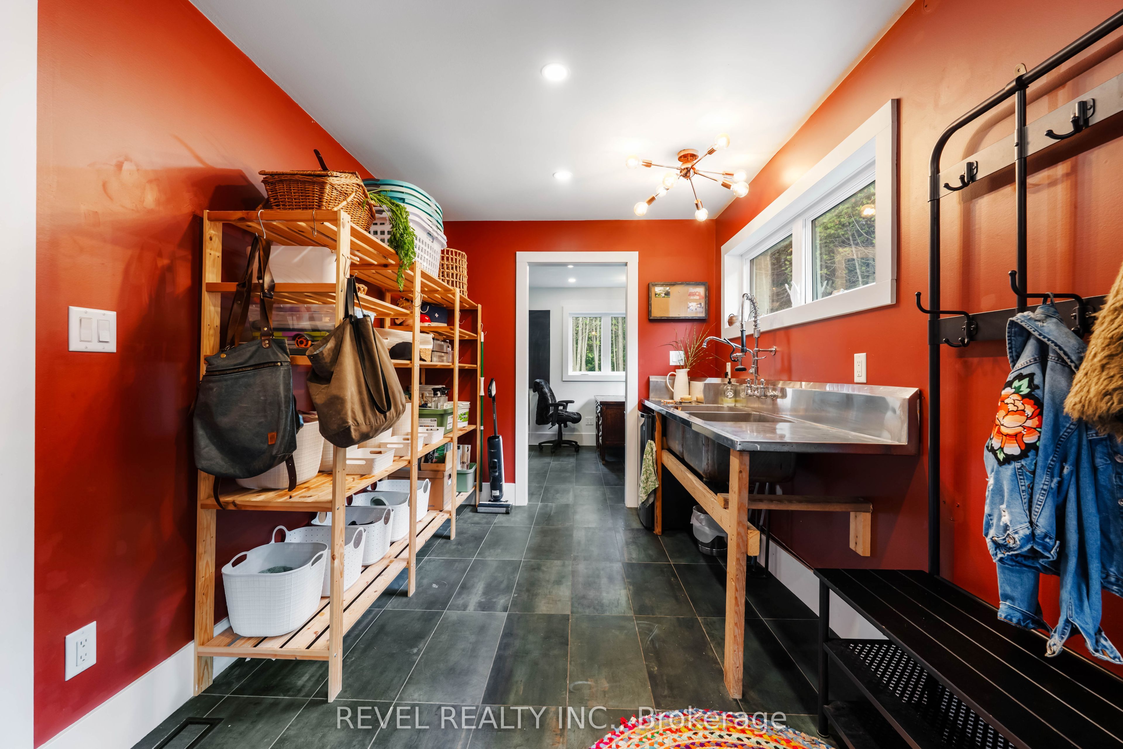 543795 Dutch Line Property Photo 25