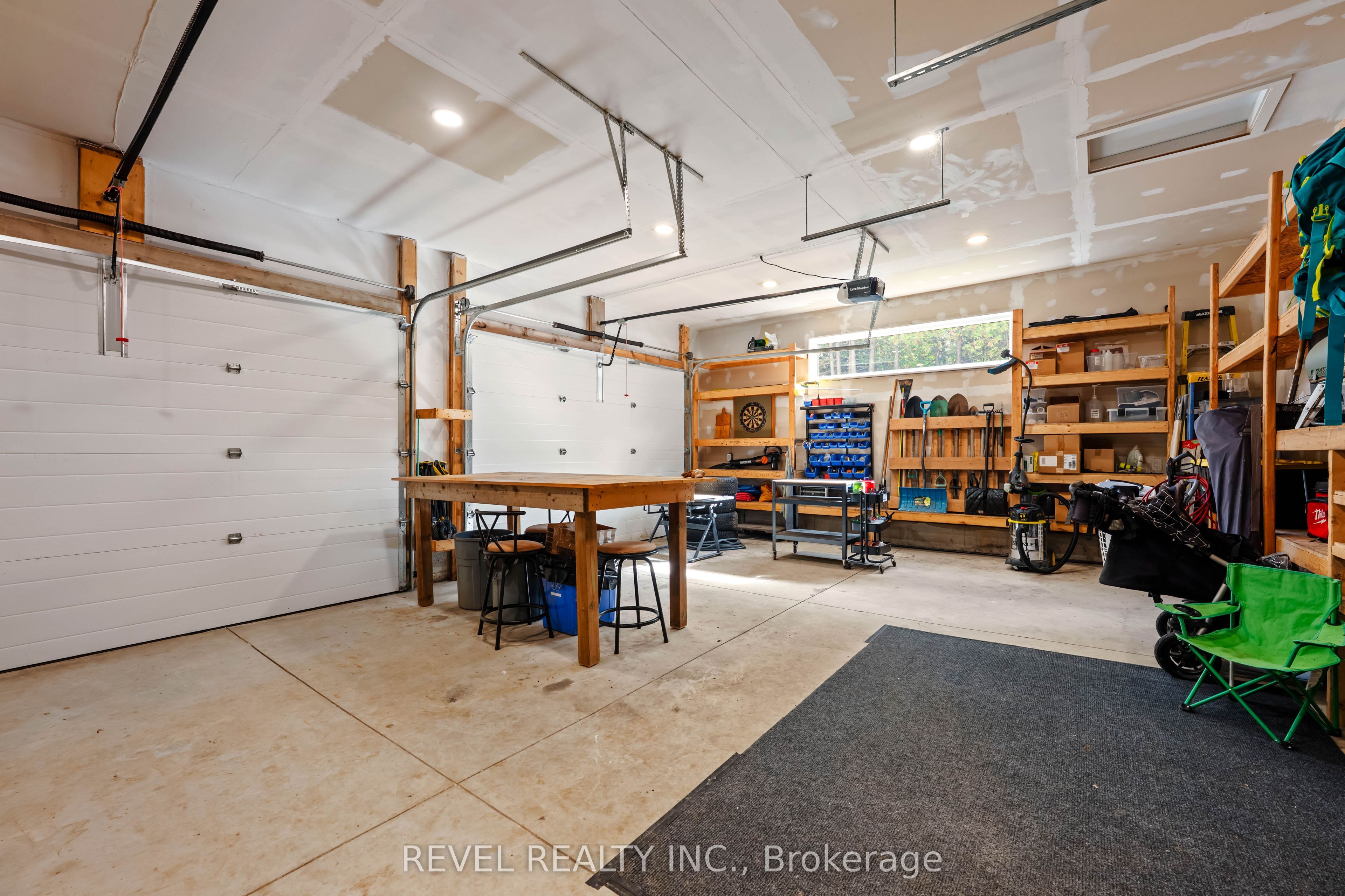 543795 Dutch Line Property Photo 43