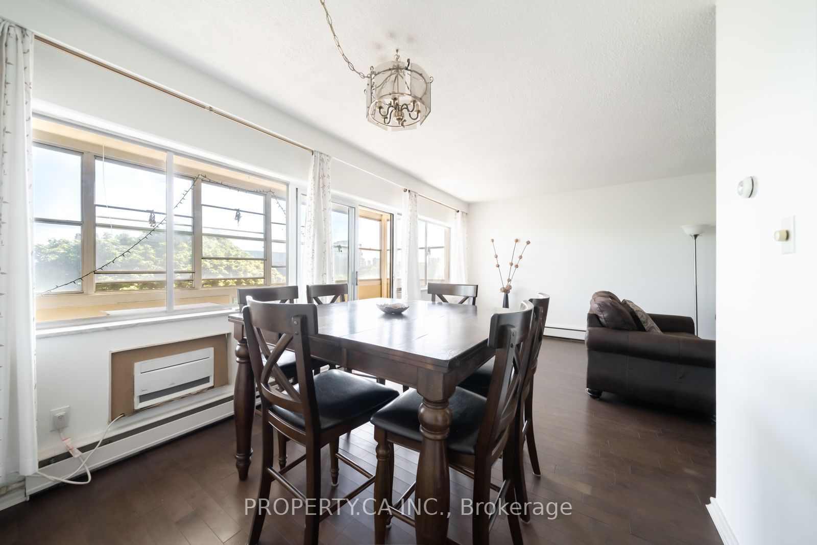 45 Westmount Road N 404 Property Photo 6