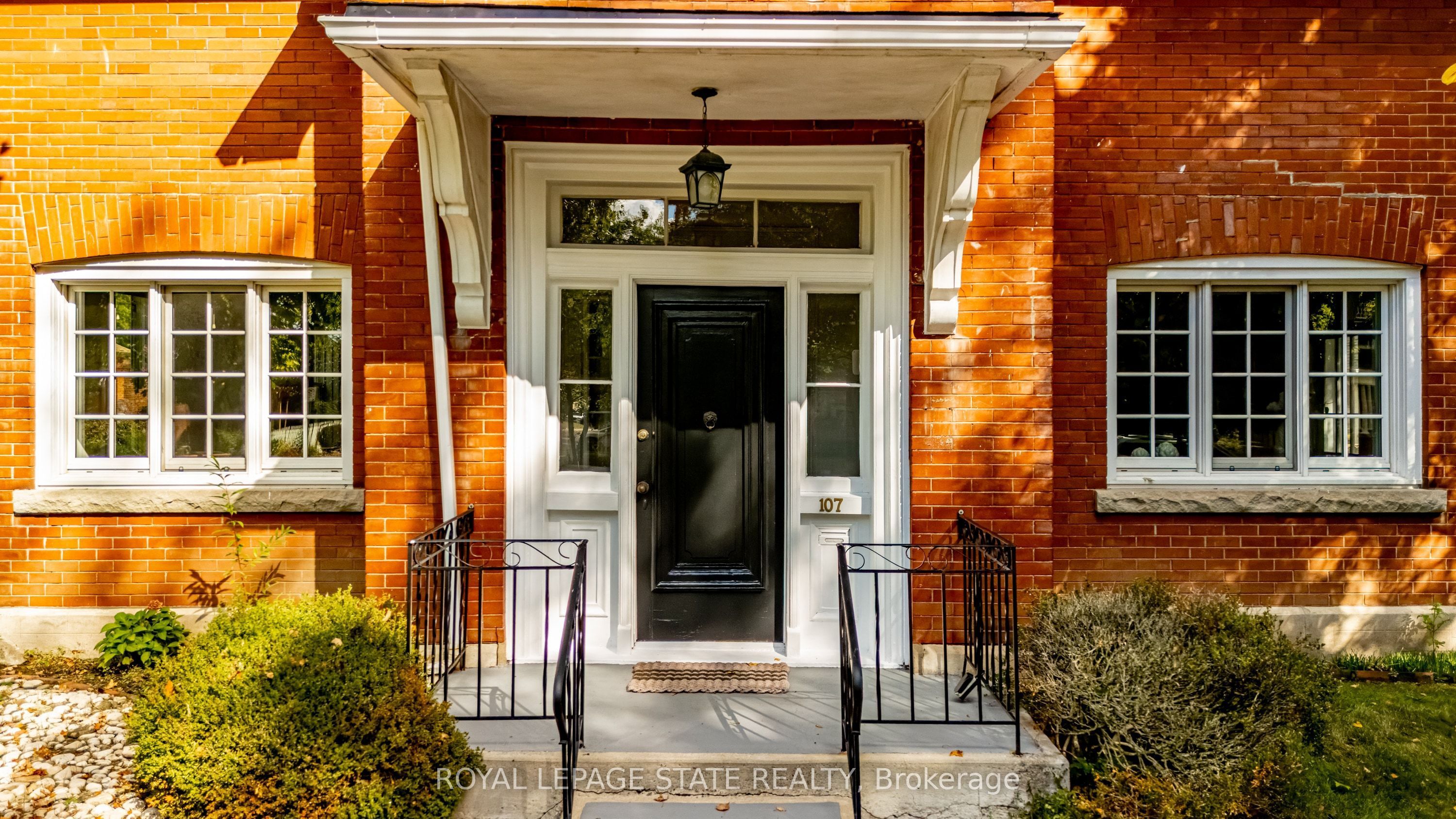 107 Melville Street Property Photo 2