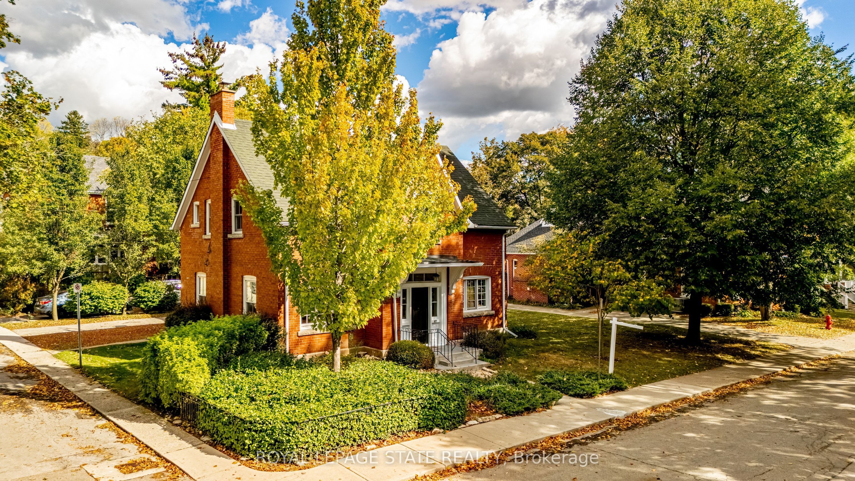 107 Melville Street Property Photo 3