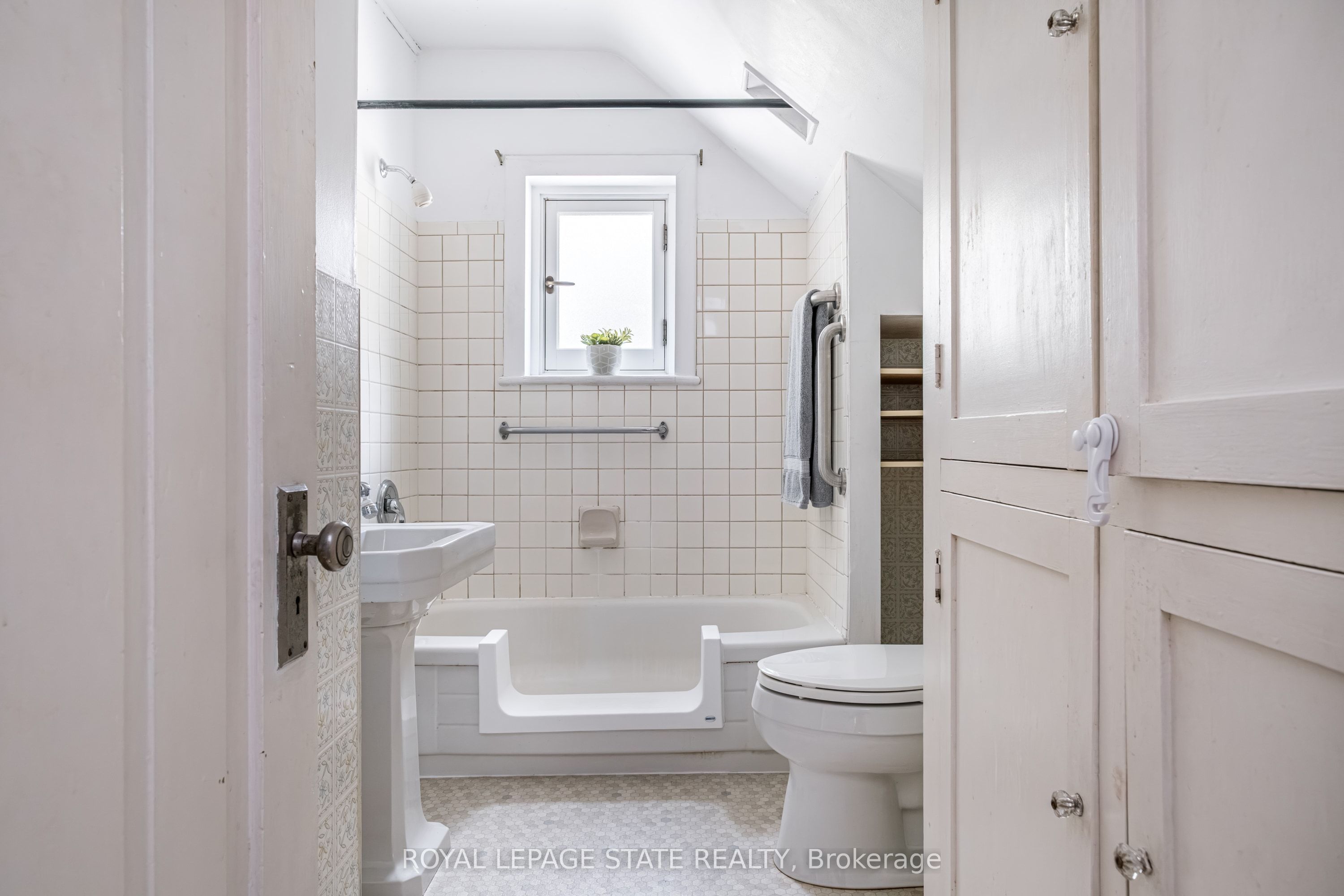 107 Melville Street Property Photo 25