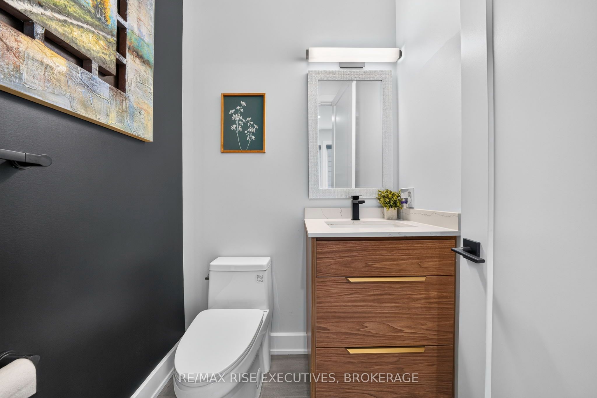 14 Park Crescent Property Photo 6