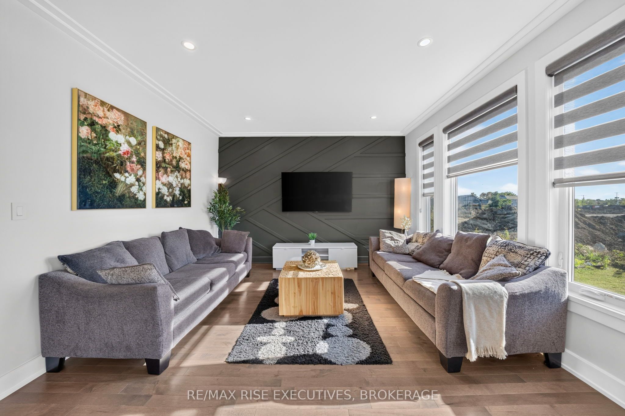 14 Park Crescent Property Photo 14
