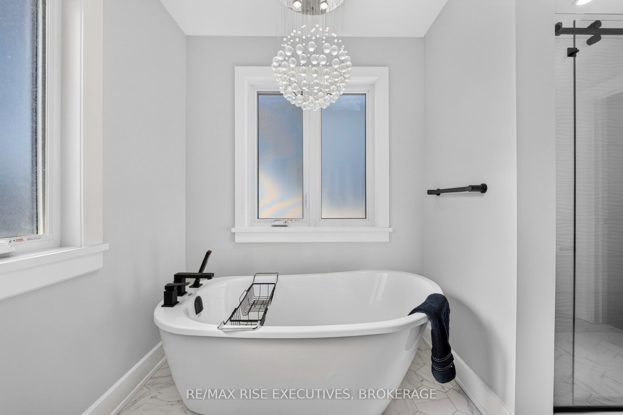 14 Park Crescent Property Photo 20