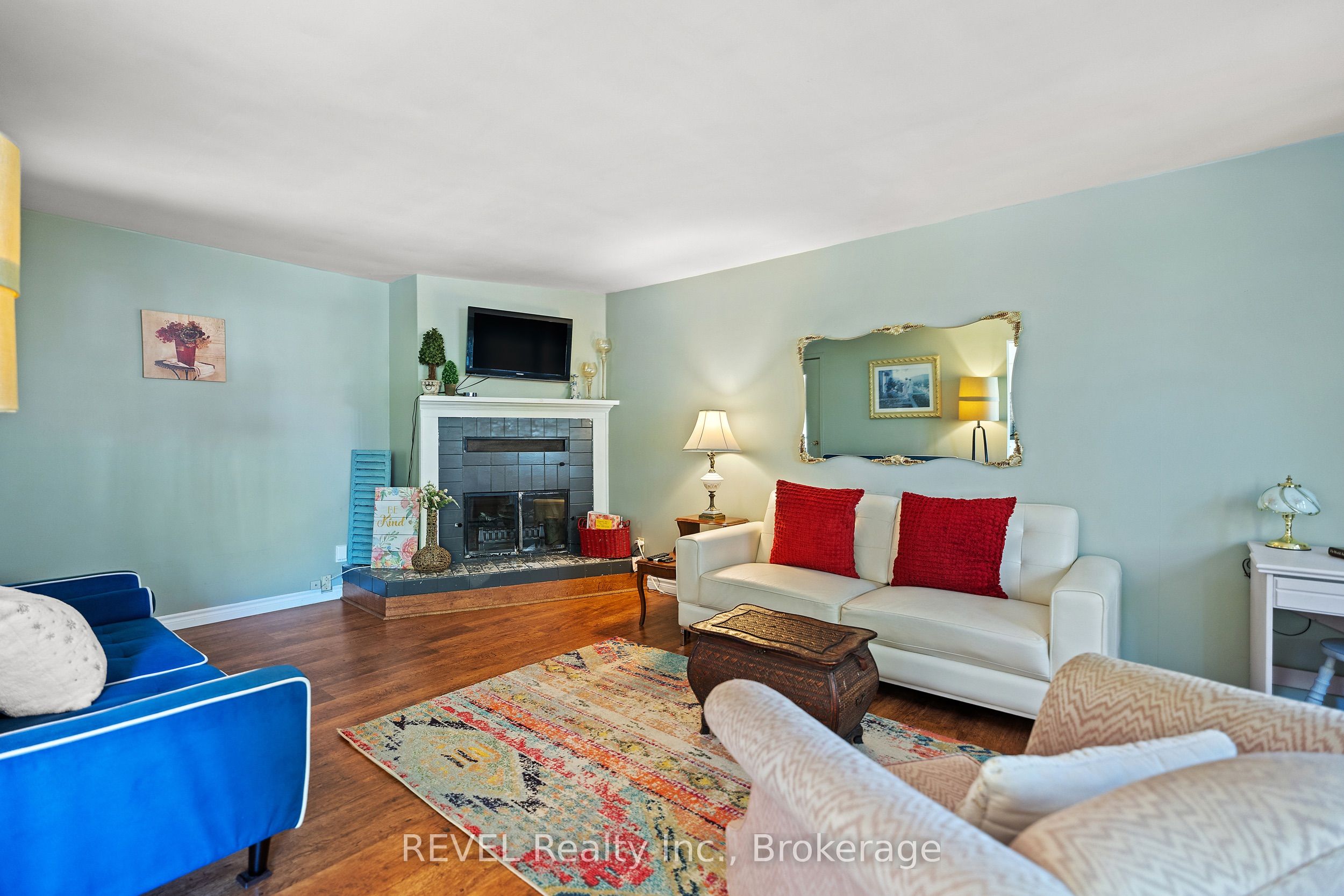 639 Penner Street Property Photo 8
