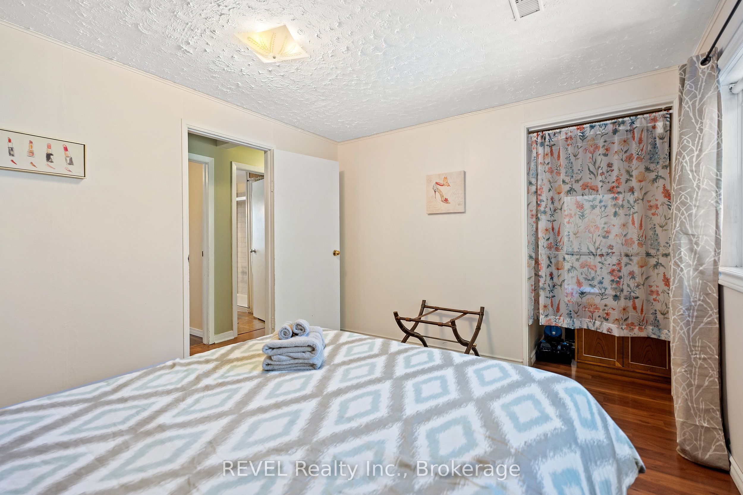 639 Penner Street Property Photo 18
