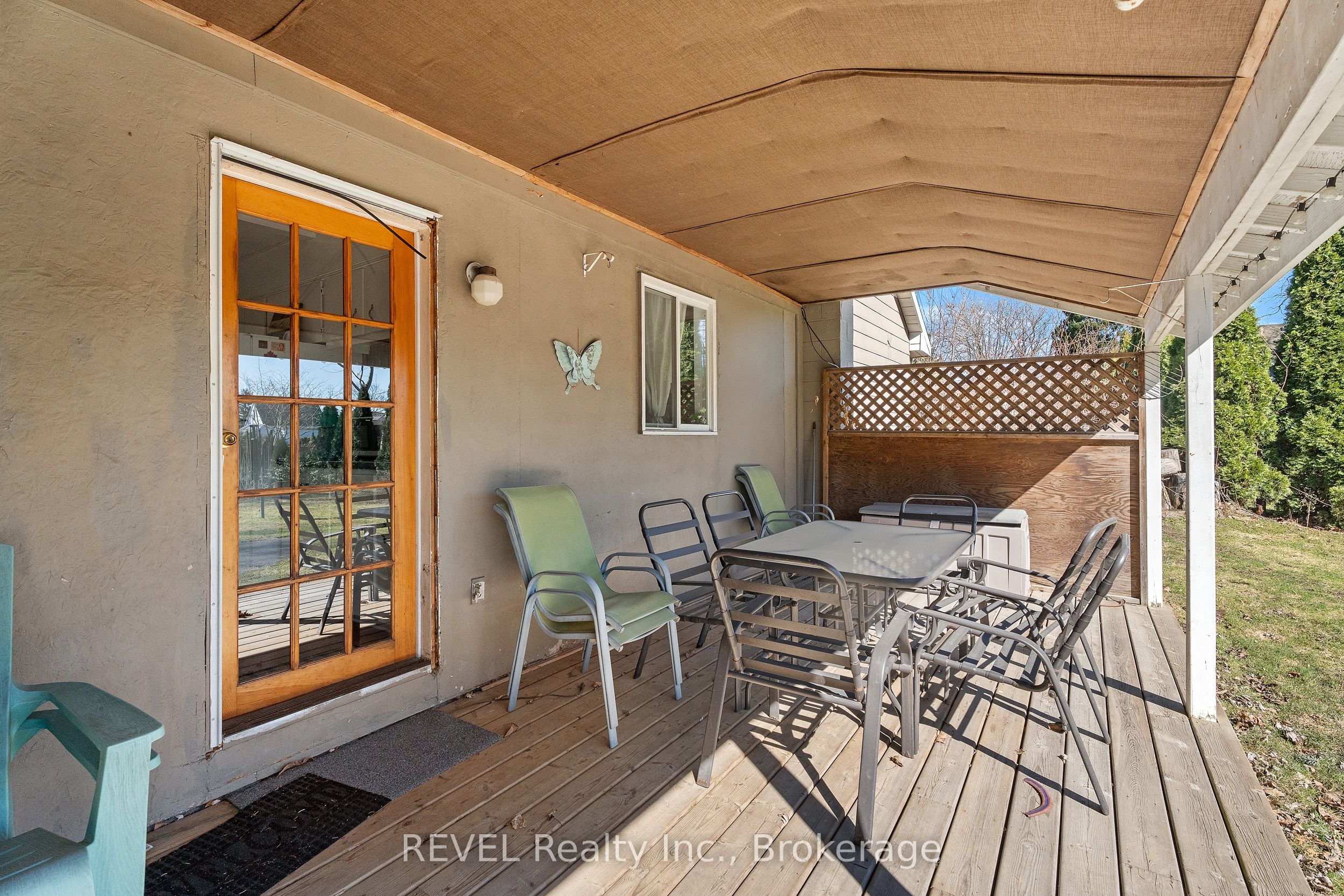 639 Penner Street Property Photo 22