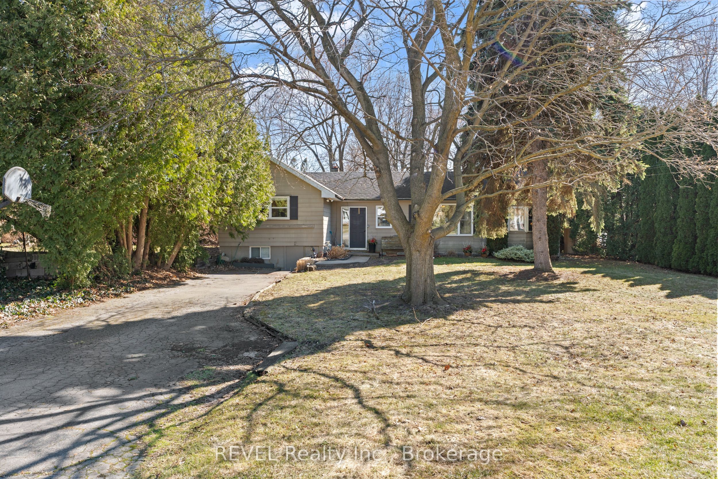 639 Penner Street Property Photo 29