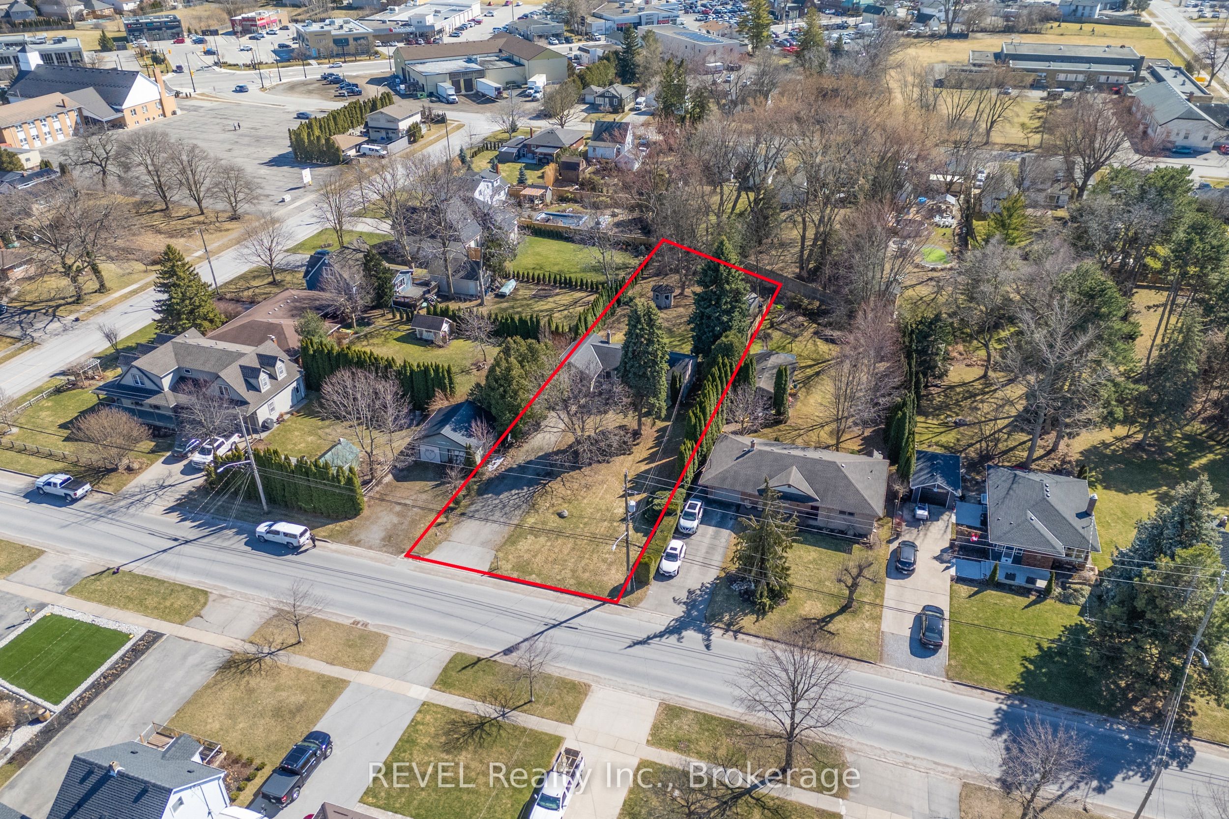 639 Penner Street Property Photo 31