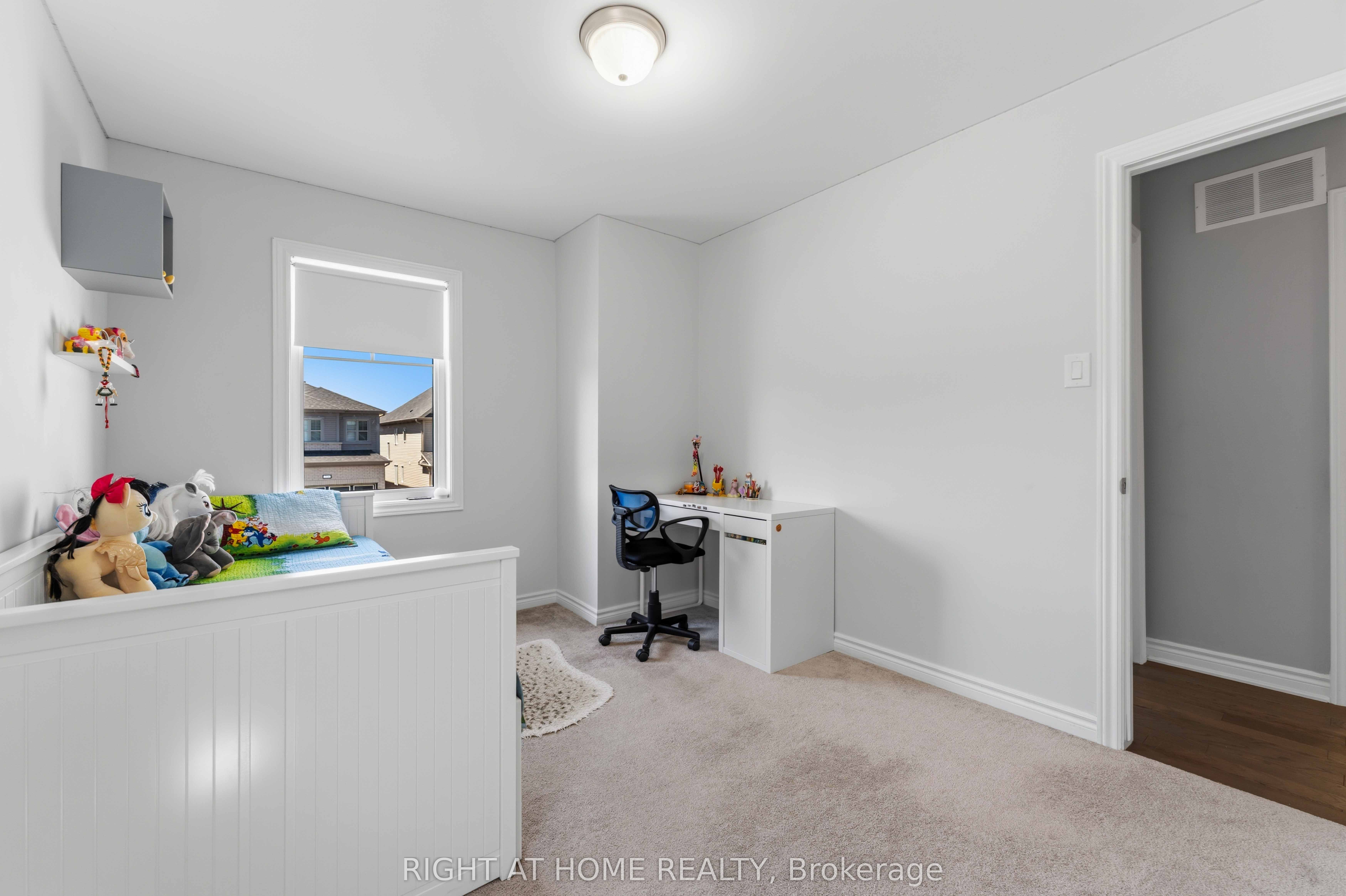 209 Quarter Horse Street Property Photo 24