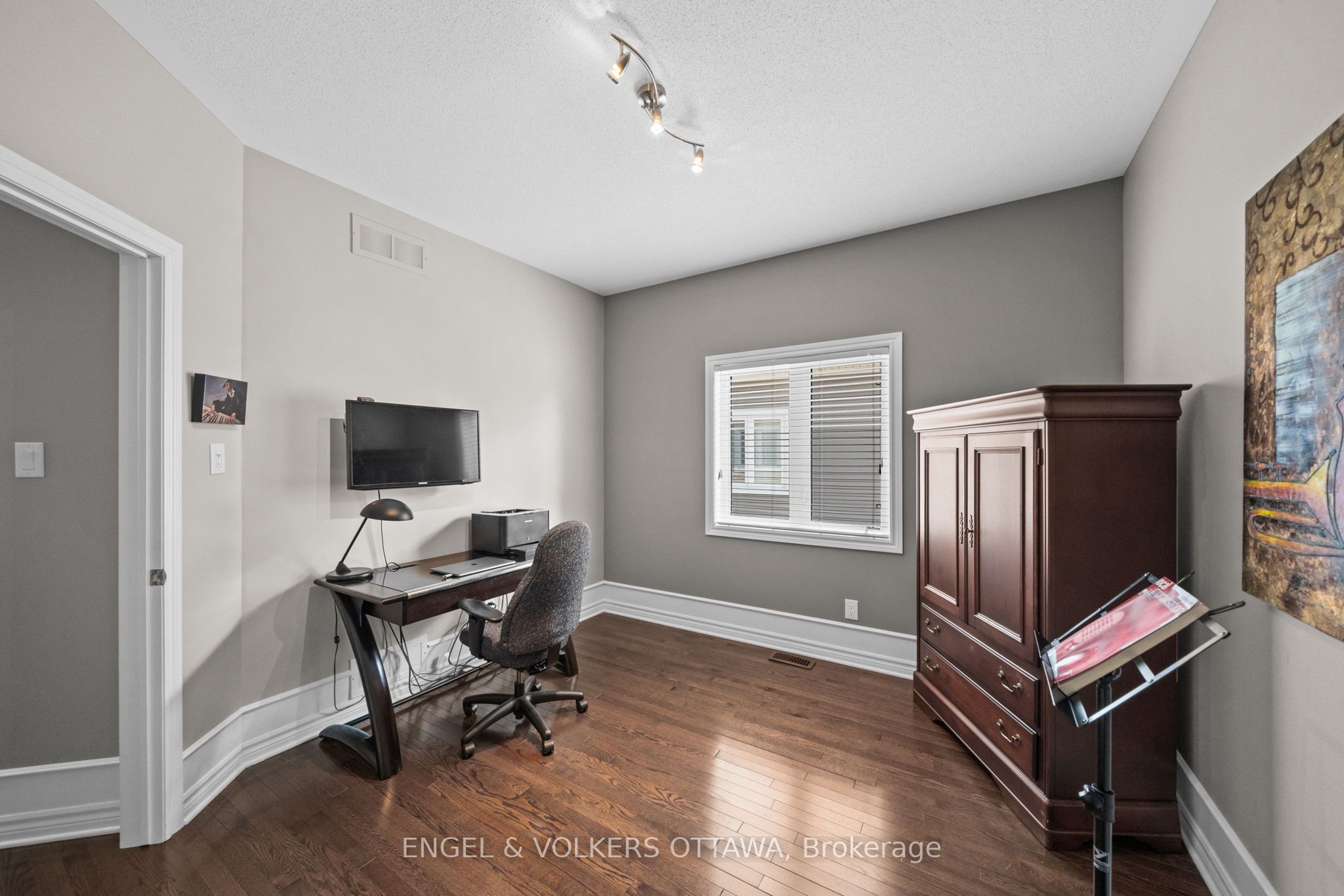 112 Equinelle Drive Property Photo 27