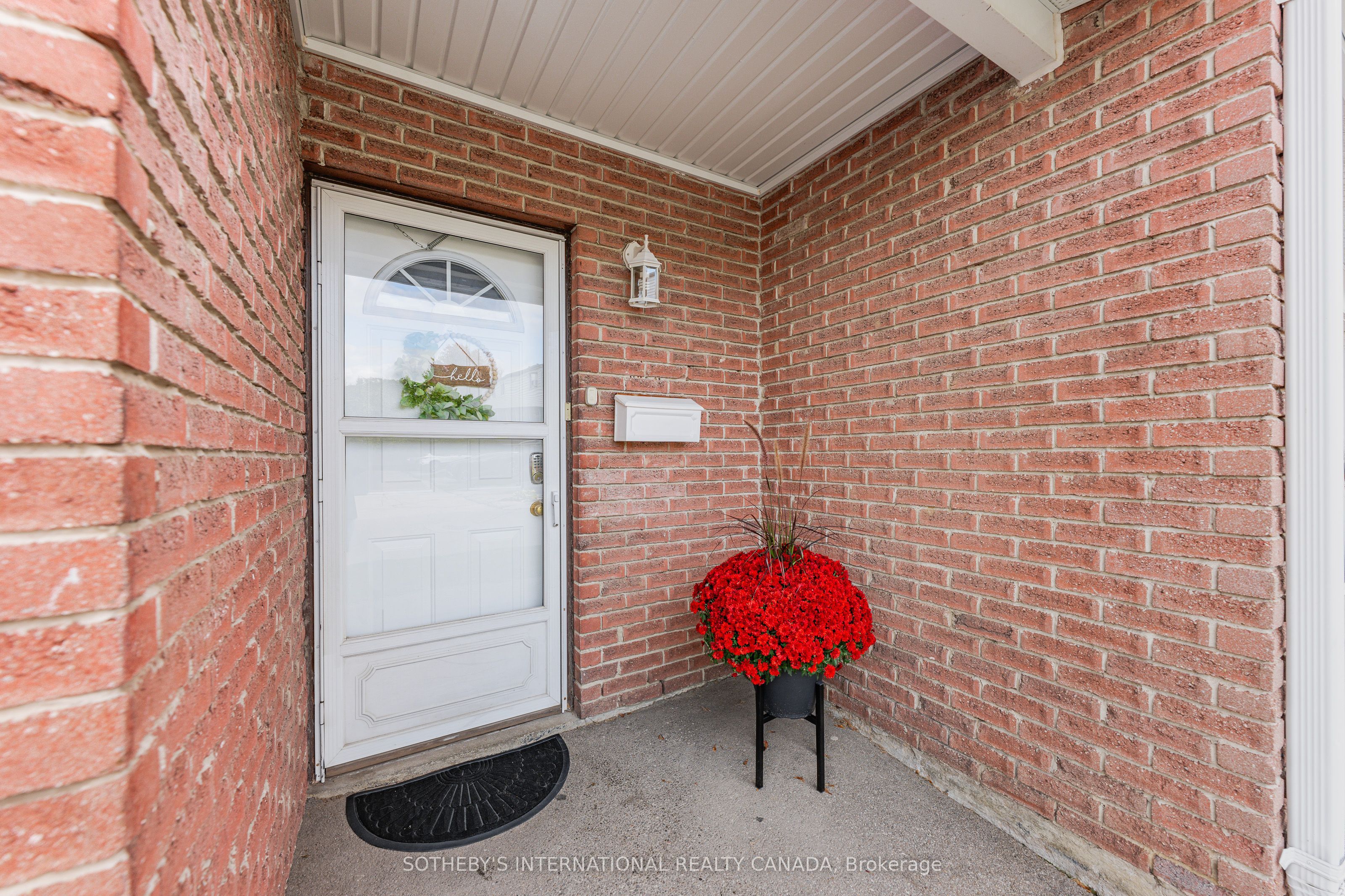 164 Henry Street D Property Photo 6
