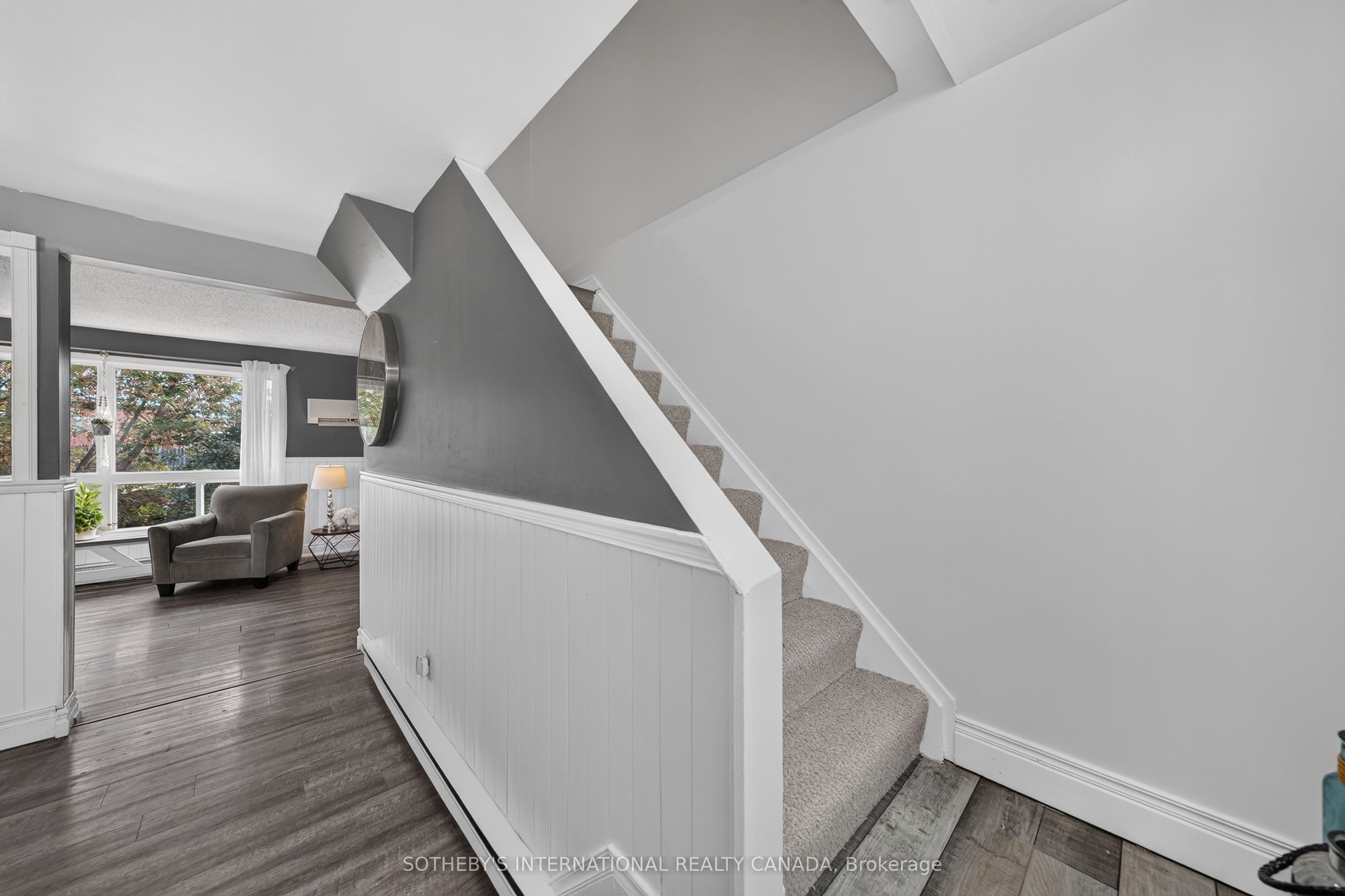 164 Henry Street D Property Photo 21