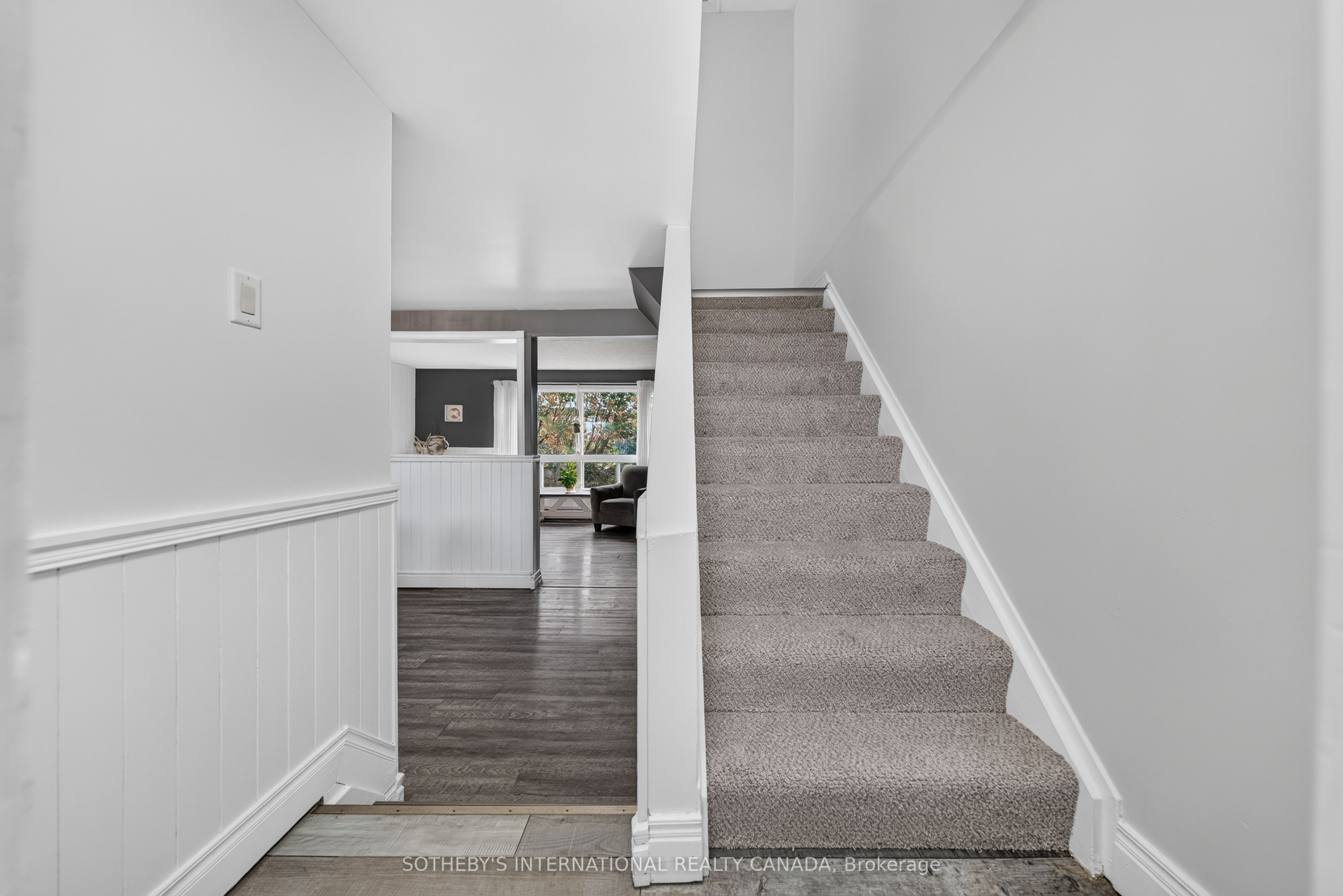 164 Henry Street D Property Photo 22