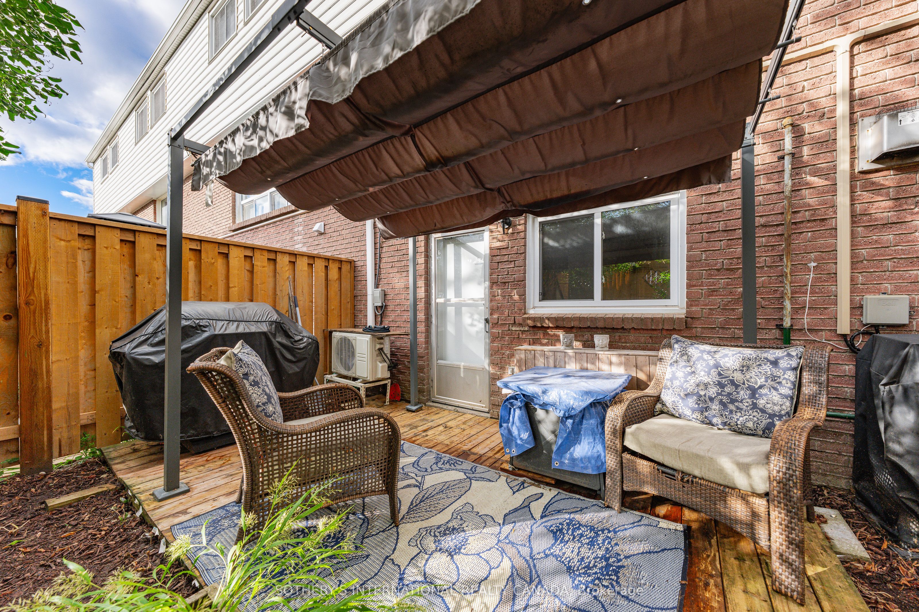 164 Henry Street D Property Photo 39