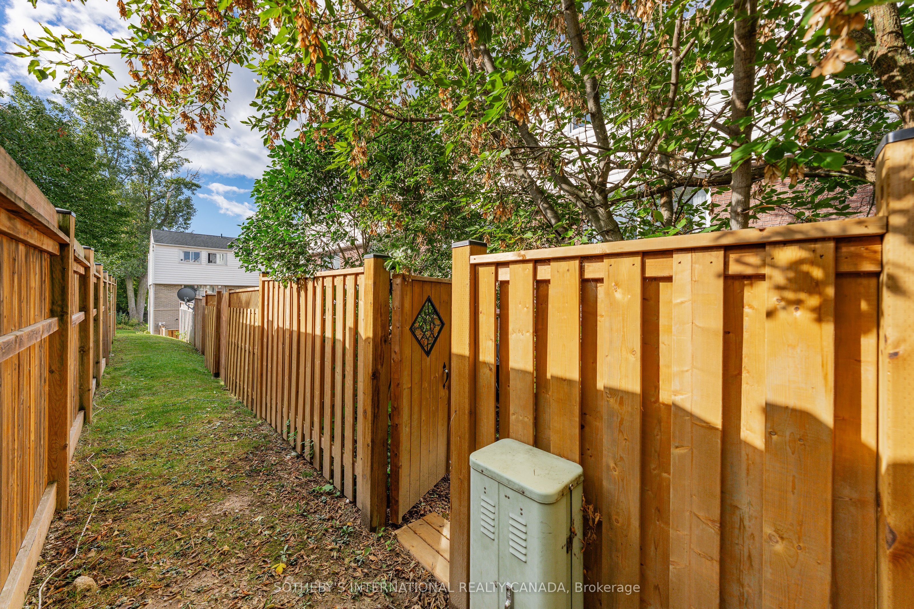 164 Henry Street D Property Photo 46