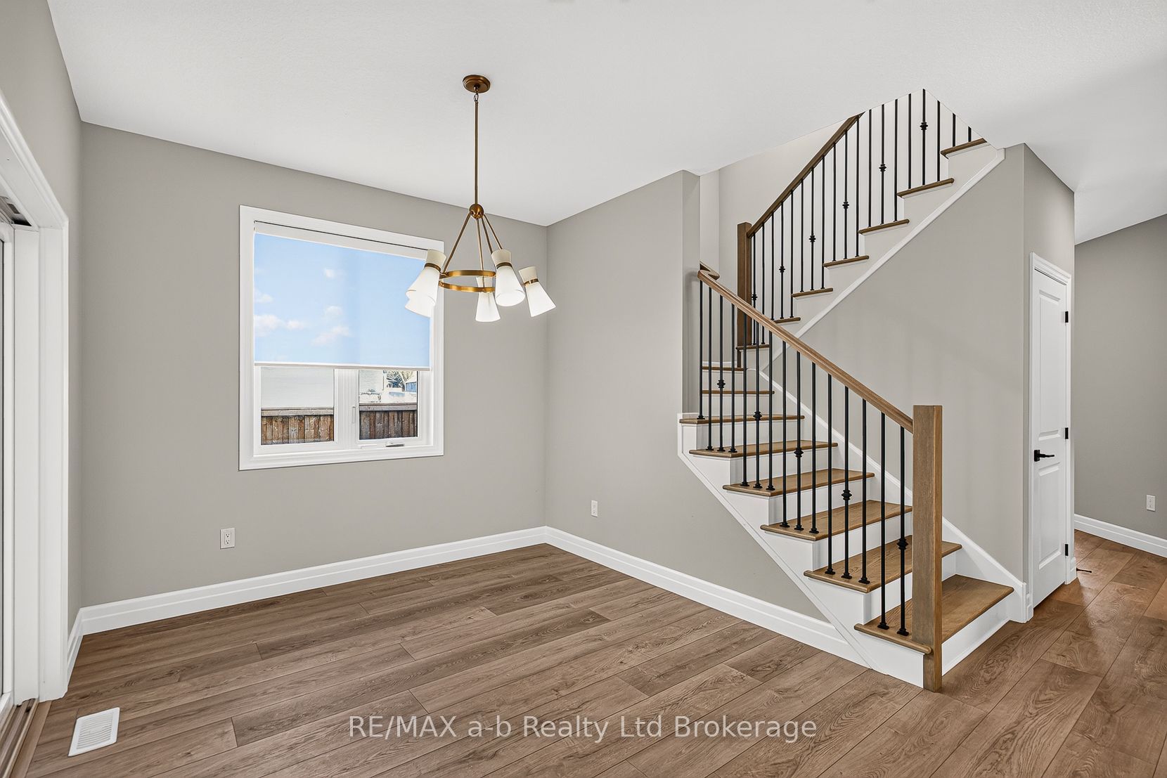 6 Diamond Street Property Photo 16