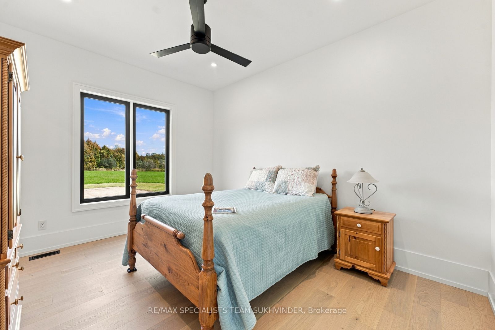 6089 First Line Property Photo 30