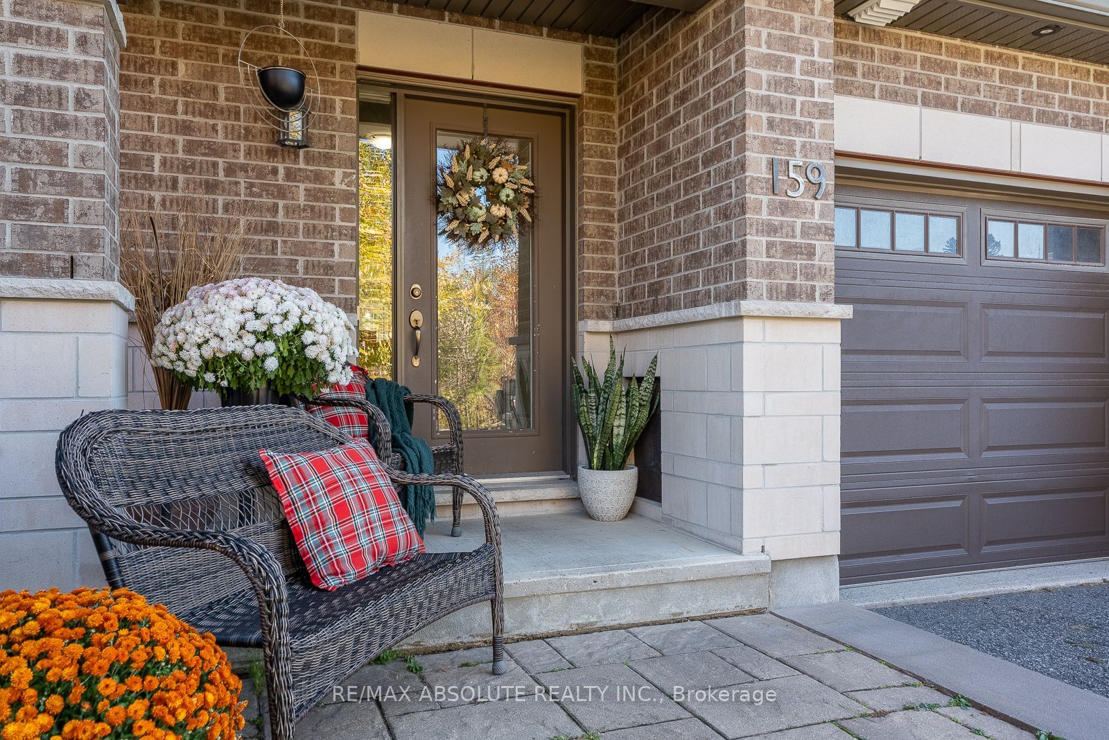 159 Woodhurst Crescent Property Photo 2