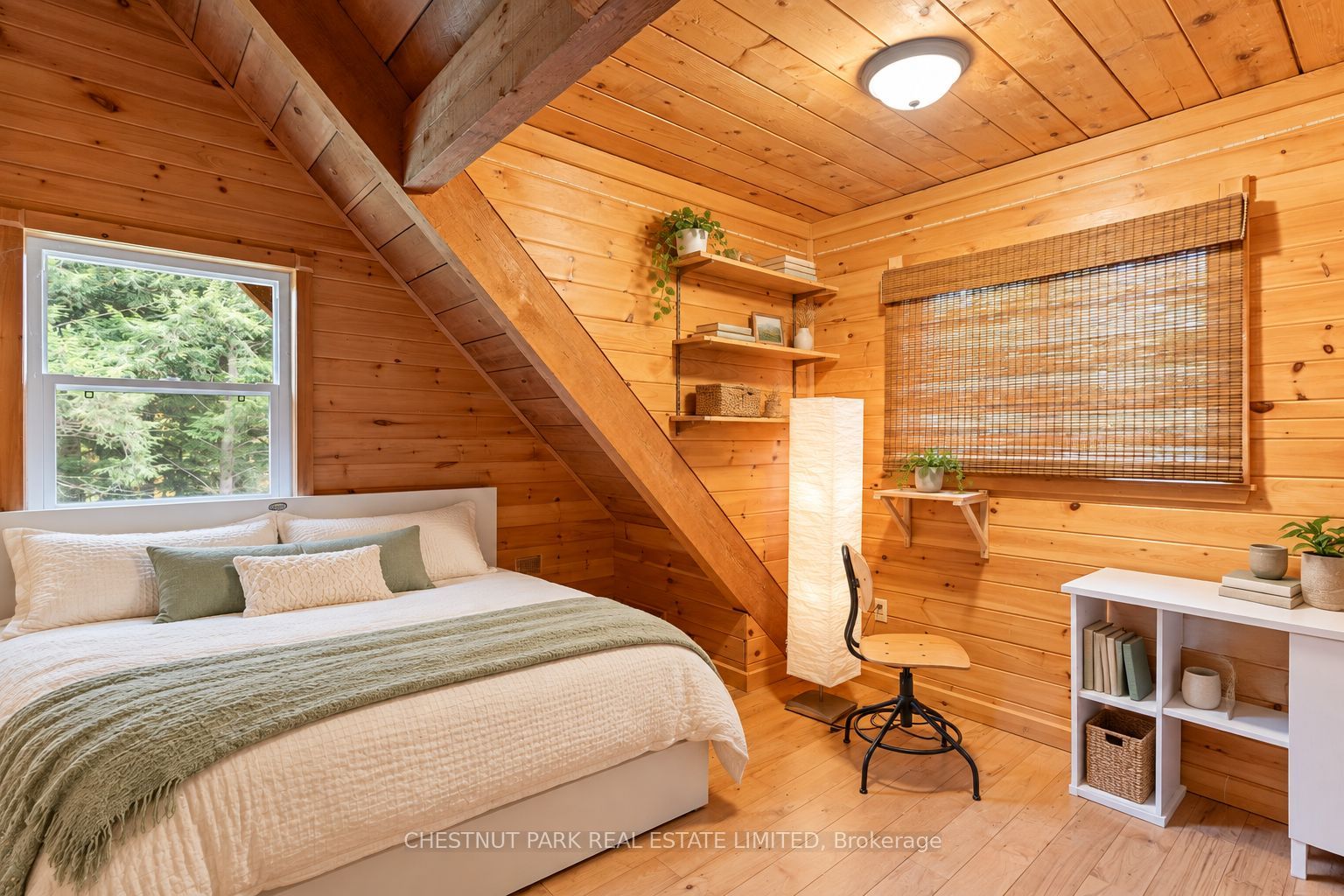 4380 Kennisis Lake Road Property Photo 5