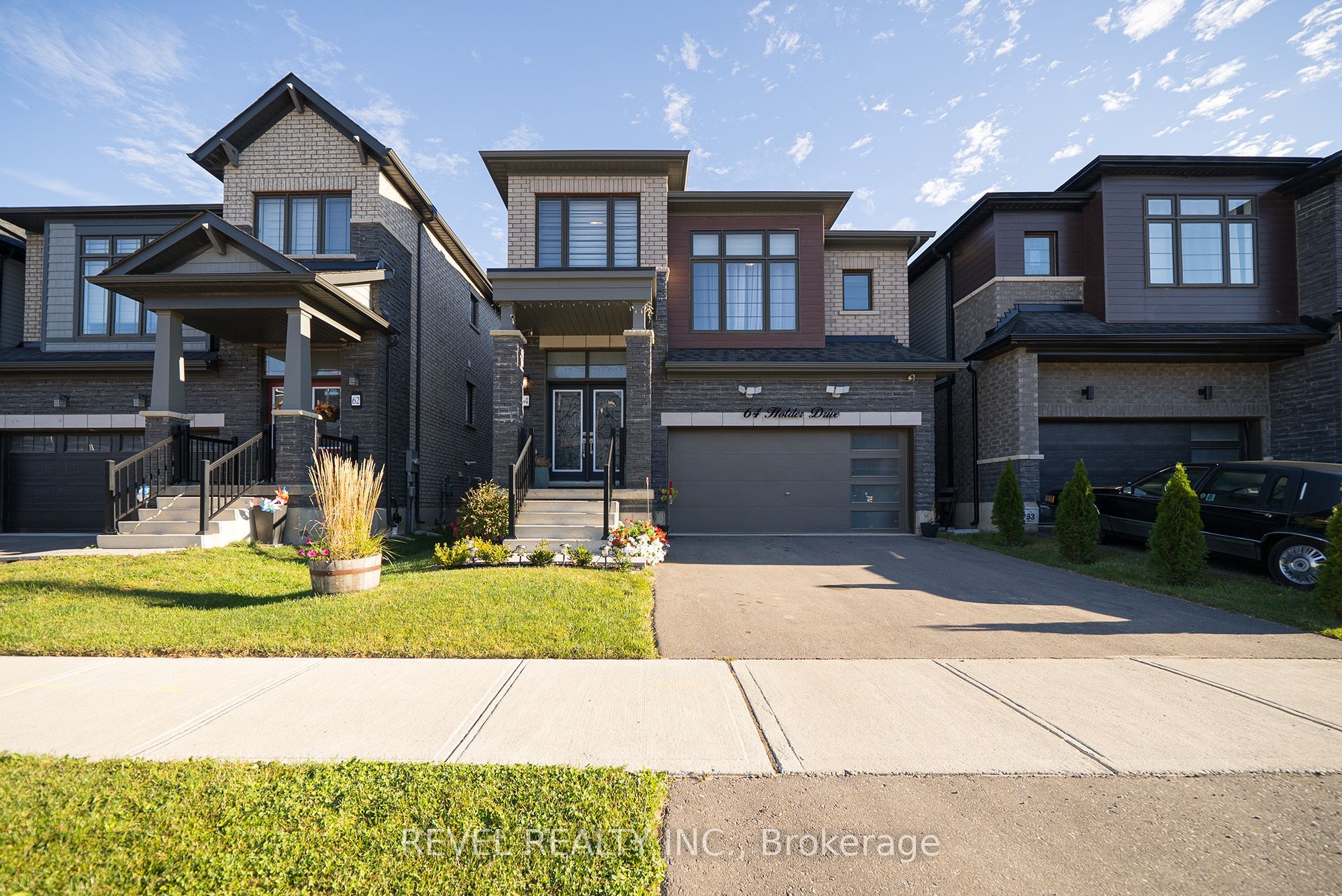 64 Holder Drive Property Photo 1
