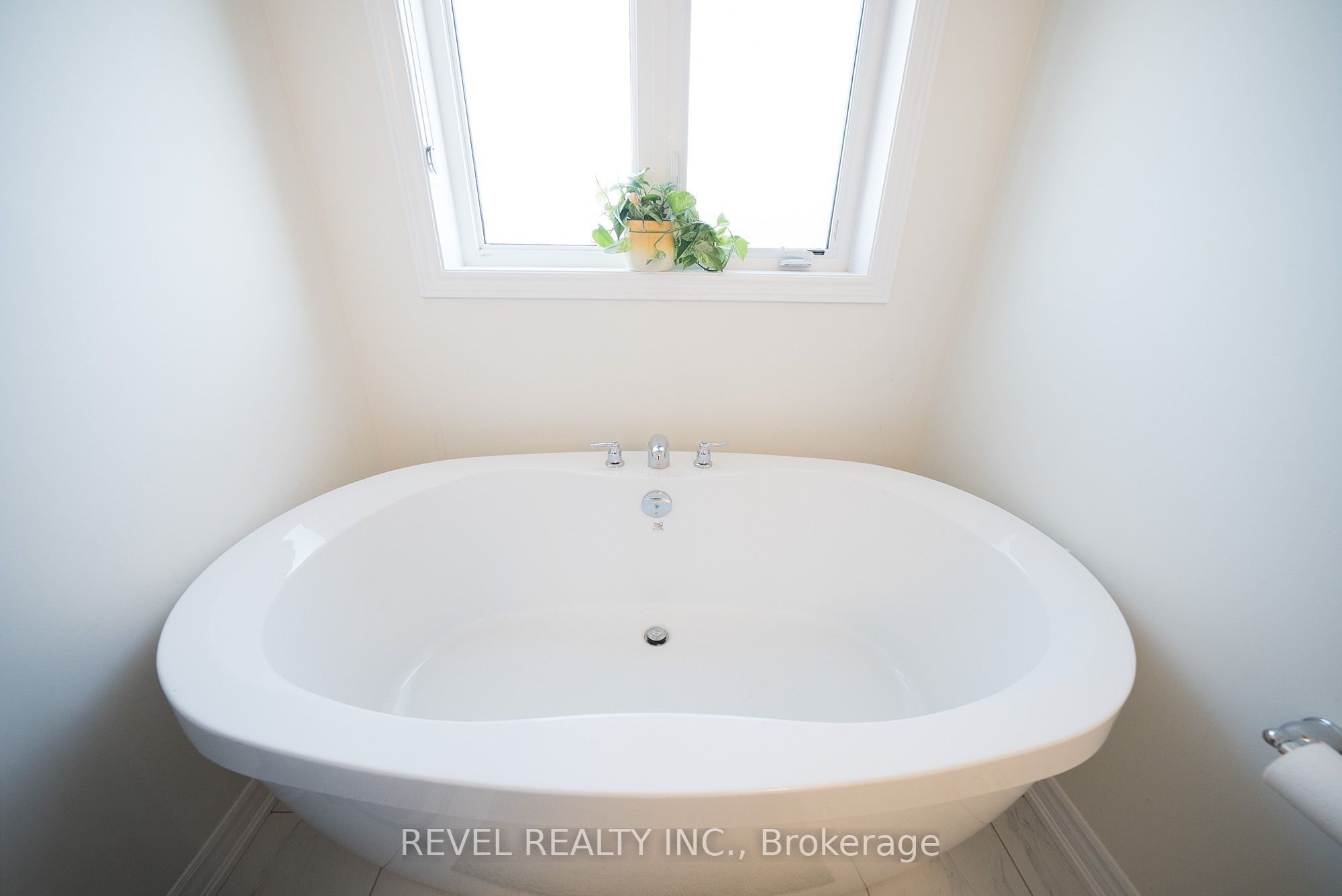 64 Holder Drive Property Photo 26