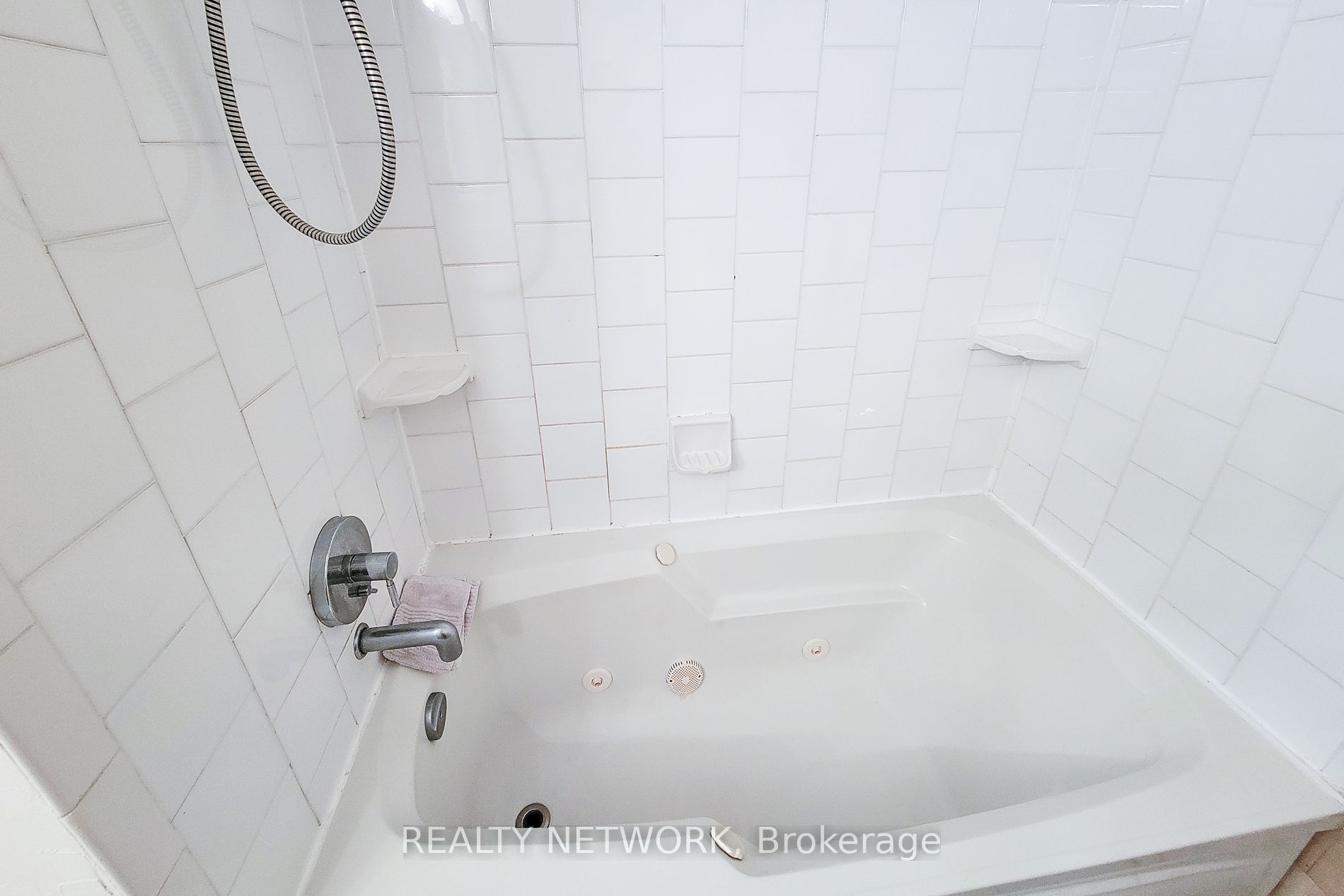 34 Dynasty Avenue 44 Property Photo 18