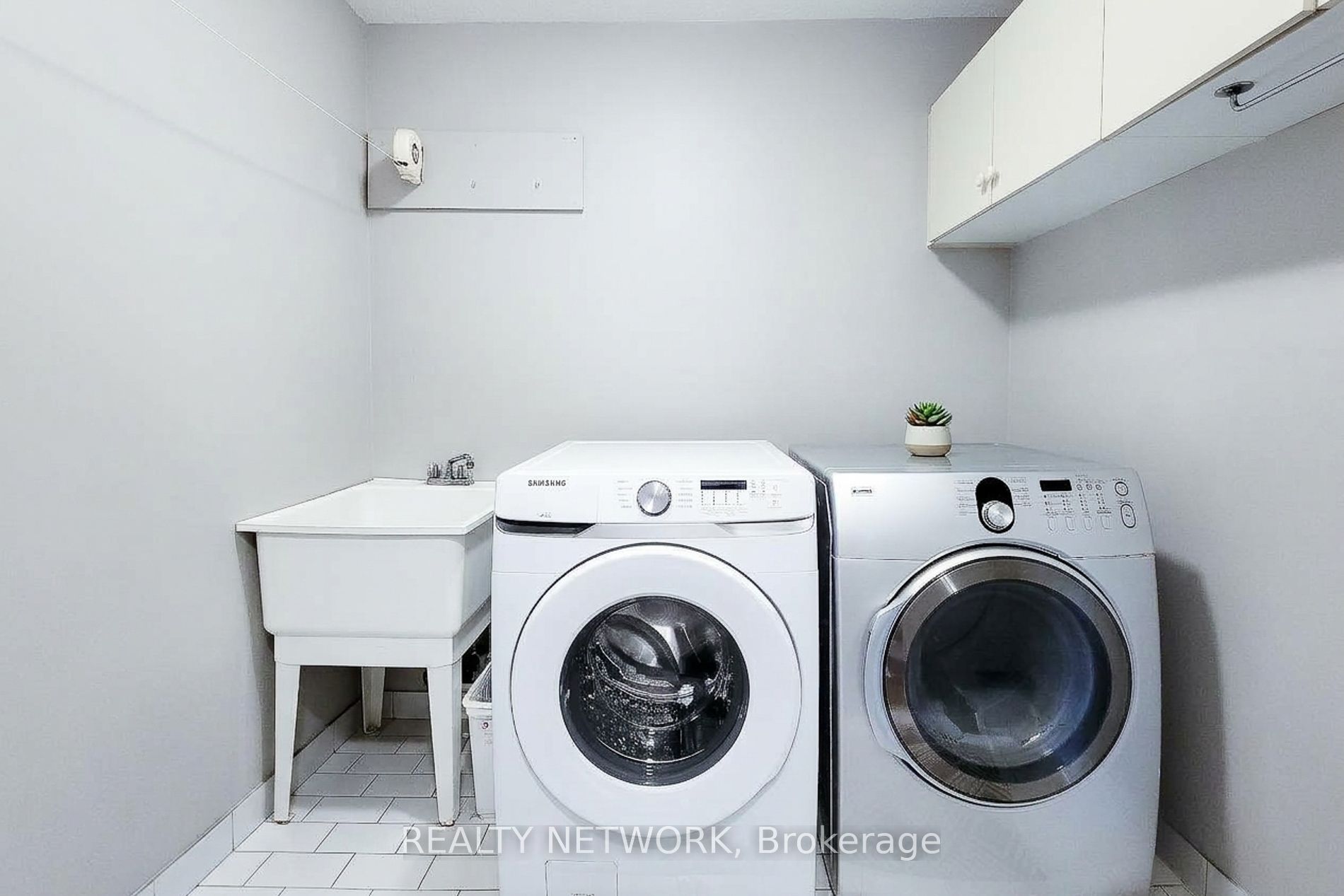 34 Dynasty Avenue 44 Property Photo 20