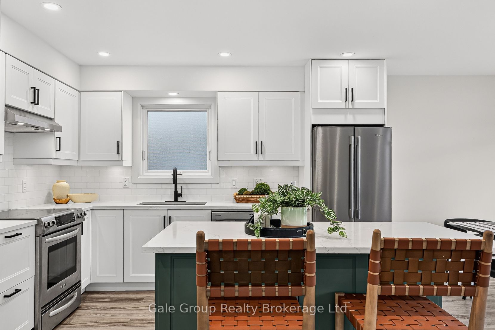 565 Sales Drive Property Photo 7