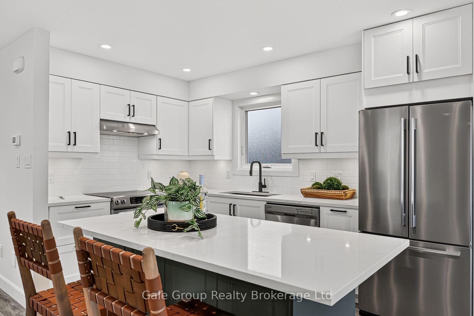 565 Sales Drive Property Photo 9