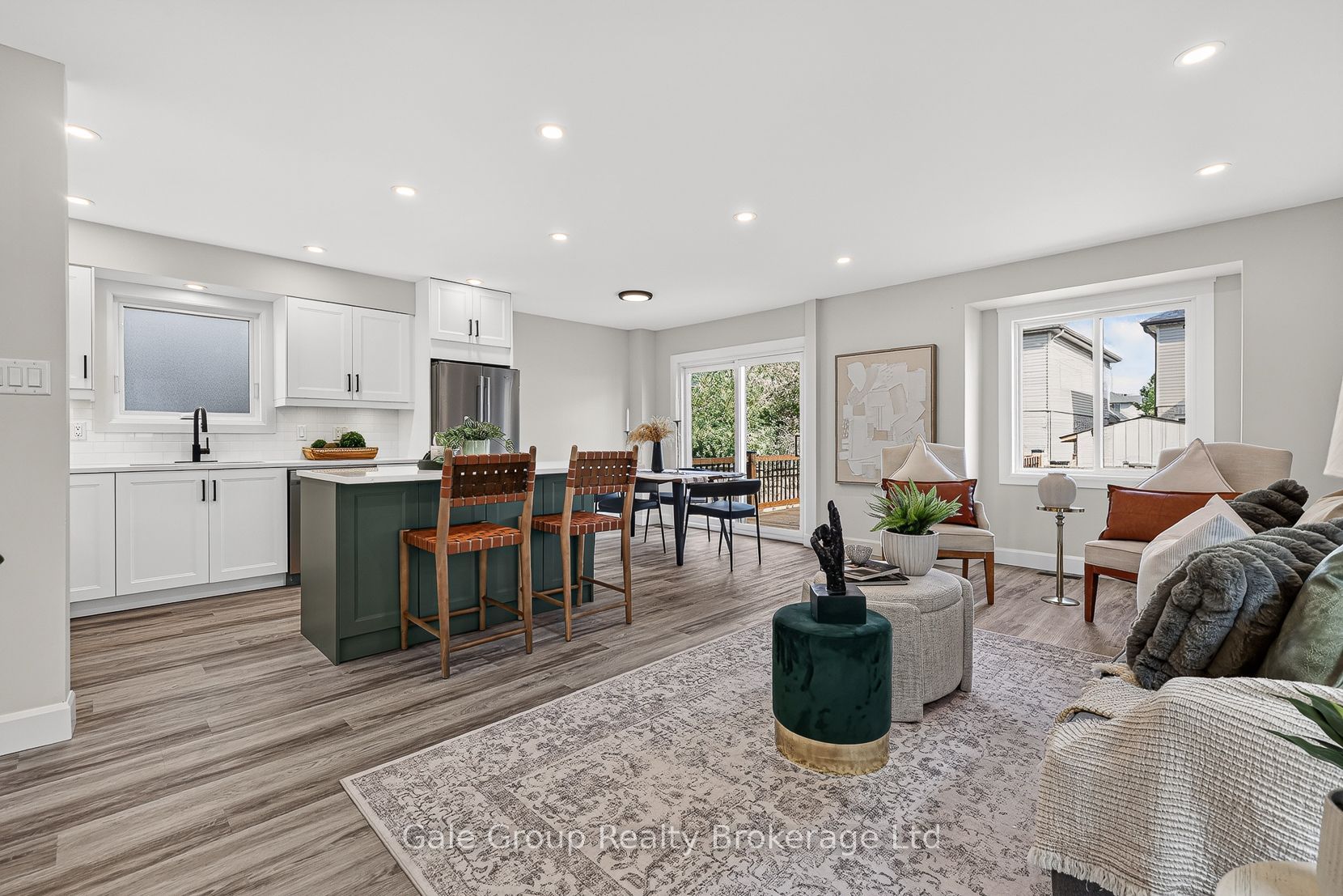 565 Sales Drive Property Photo 14