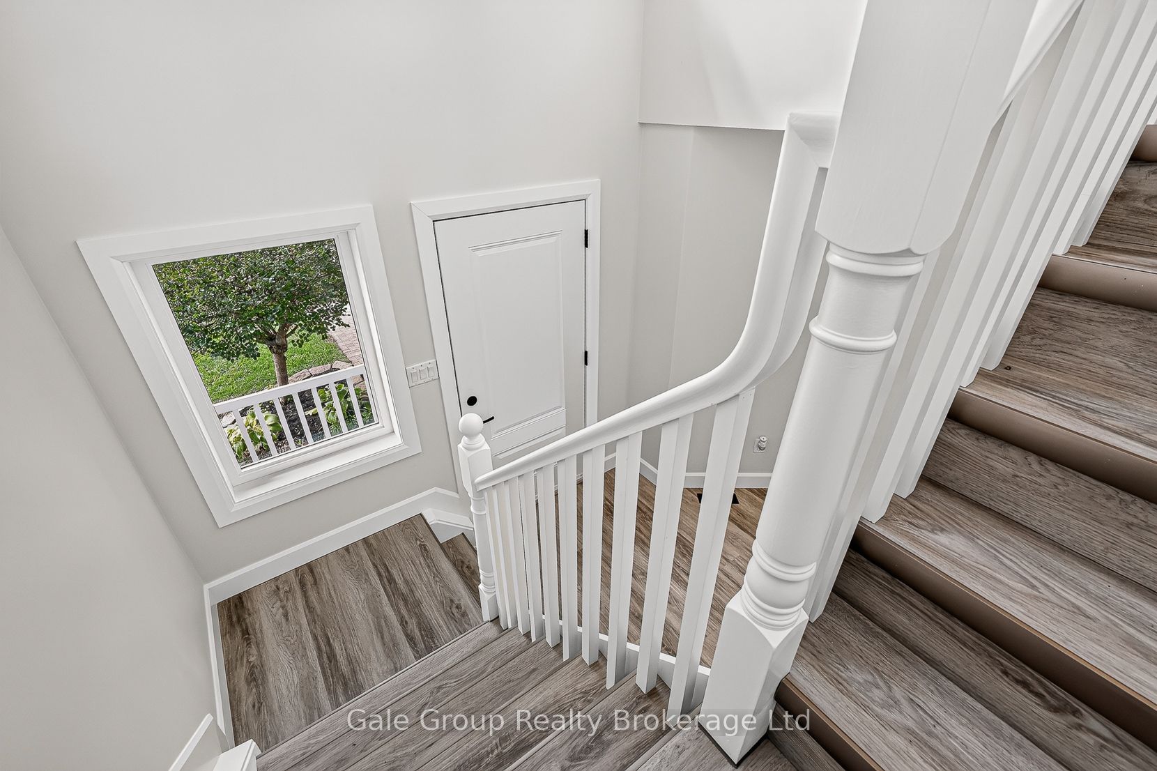 565 Sales Drive Property Photo 21