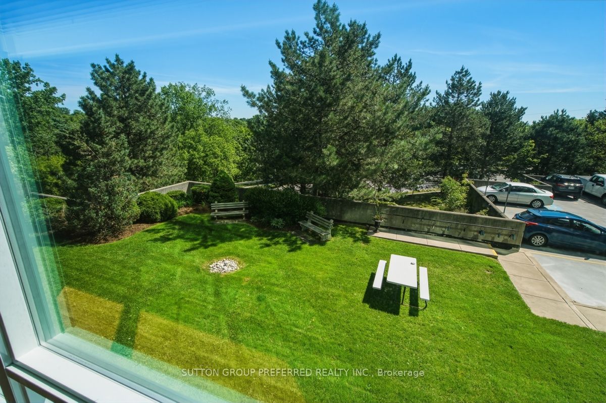 45 Pond Mills Road 206 Property Photo 18