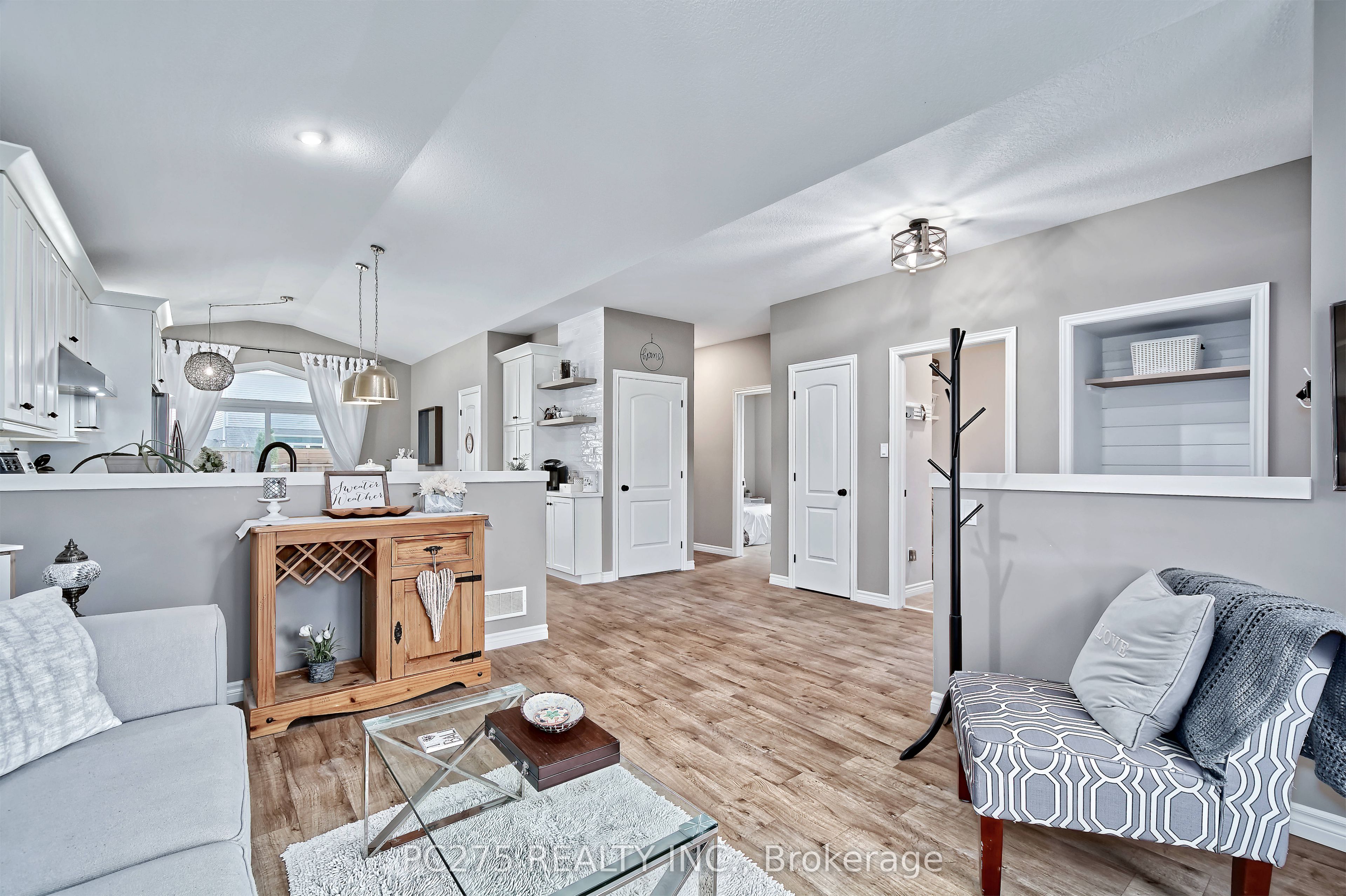 409 Beamish Street Property Photo 8