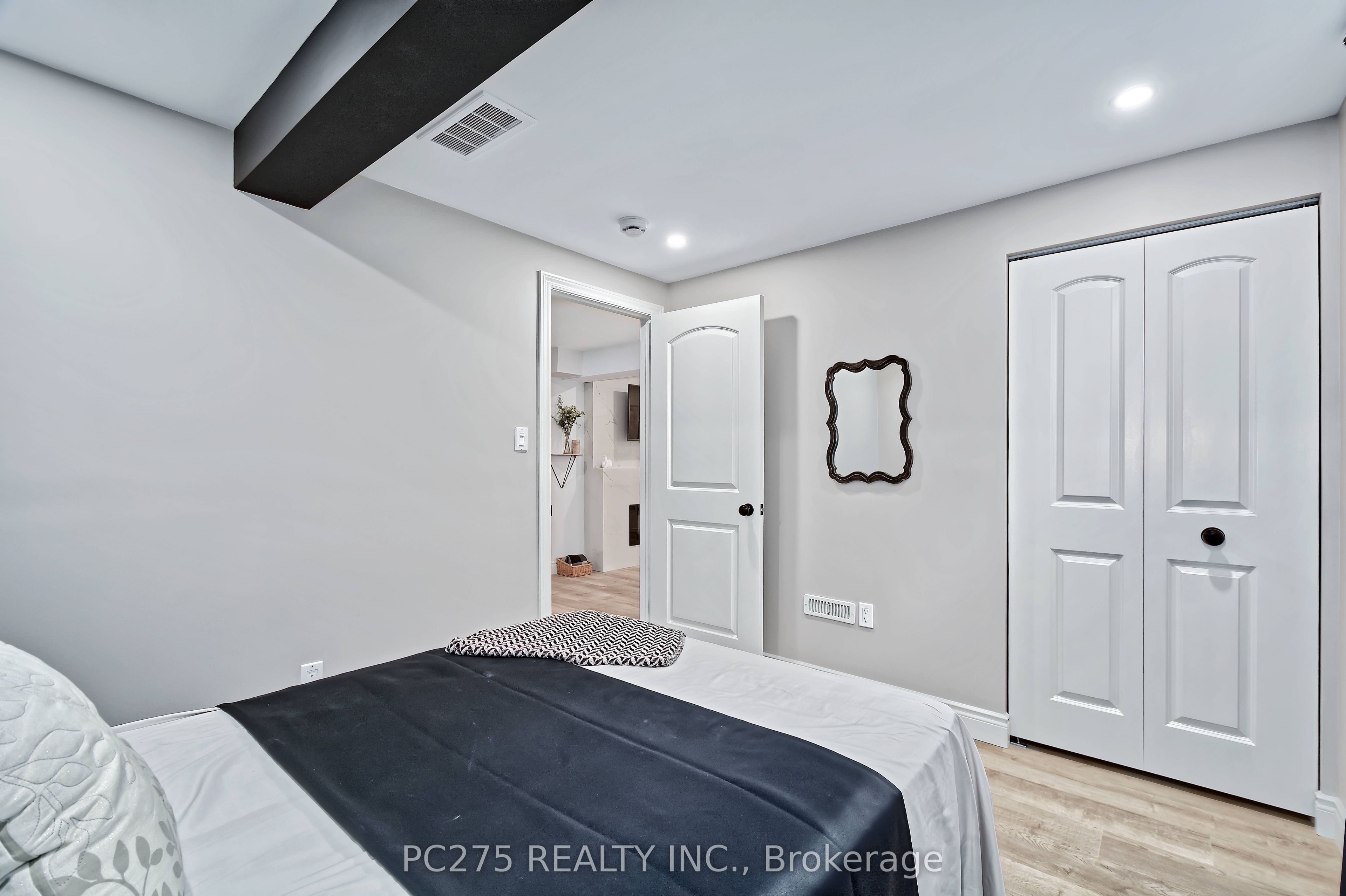 409 Beamish Street Property Photo 32