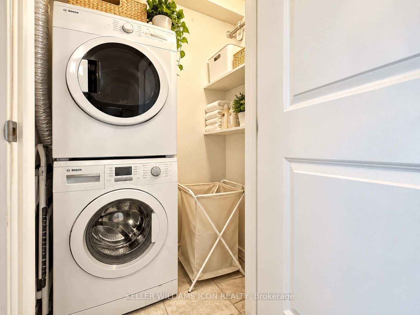 195 Besserer Street 2405 Property Photo 12