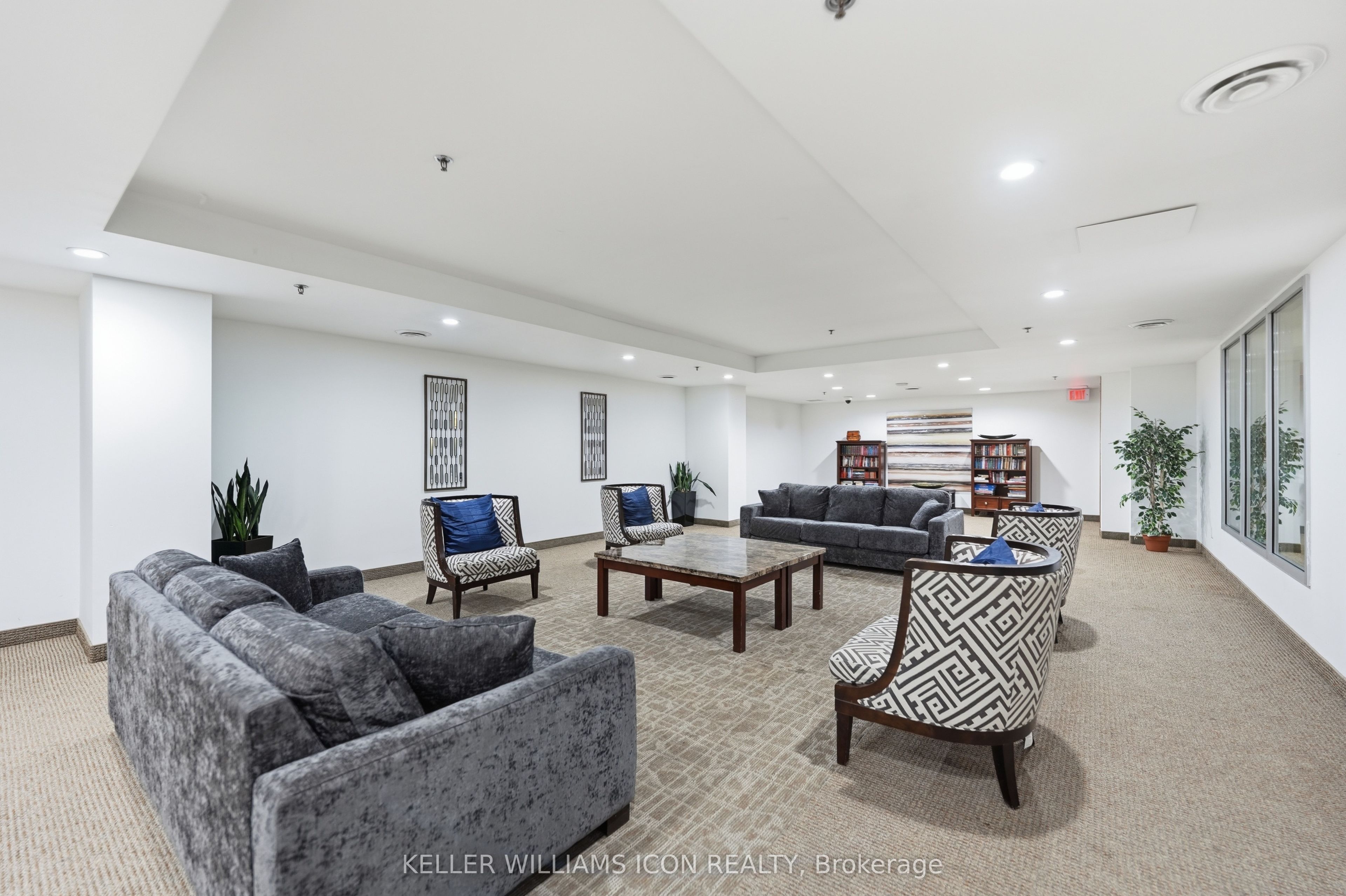 195 Besserer Street 2405 Property Photo 22