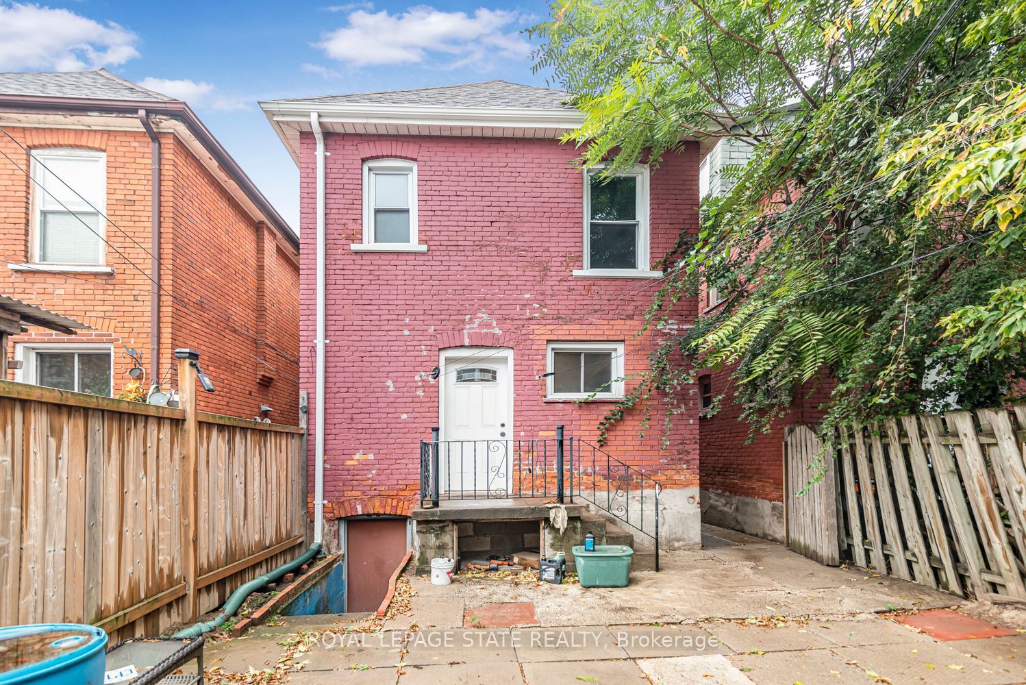 46 Holton Avenue N Property Photo 33