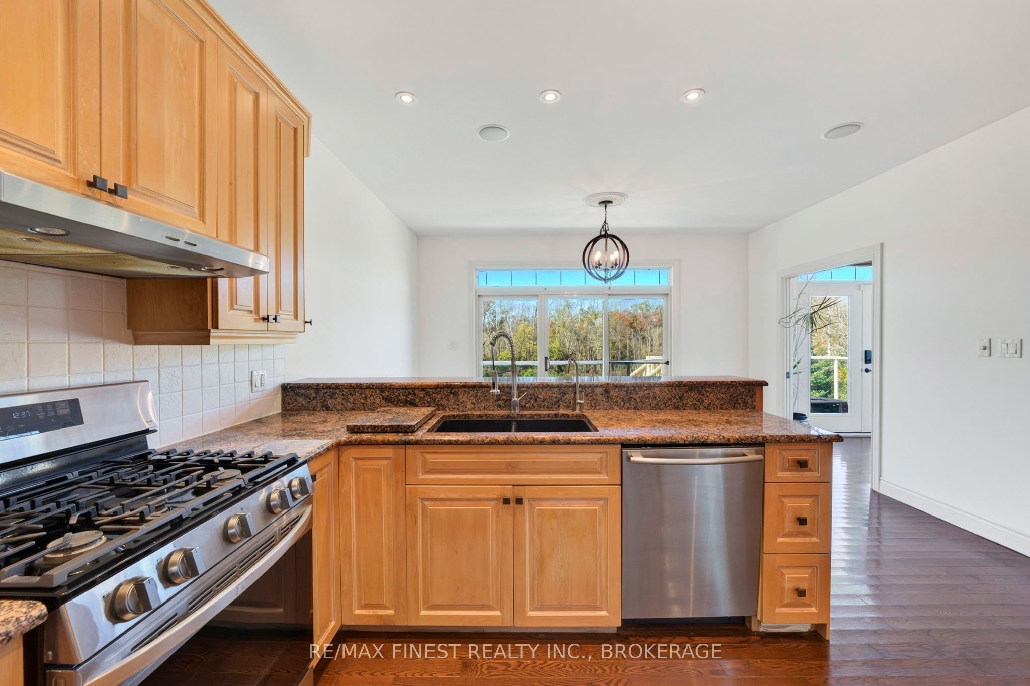 710 Kananaskis Drive Property Photo 17