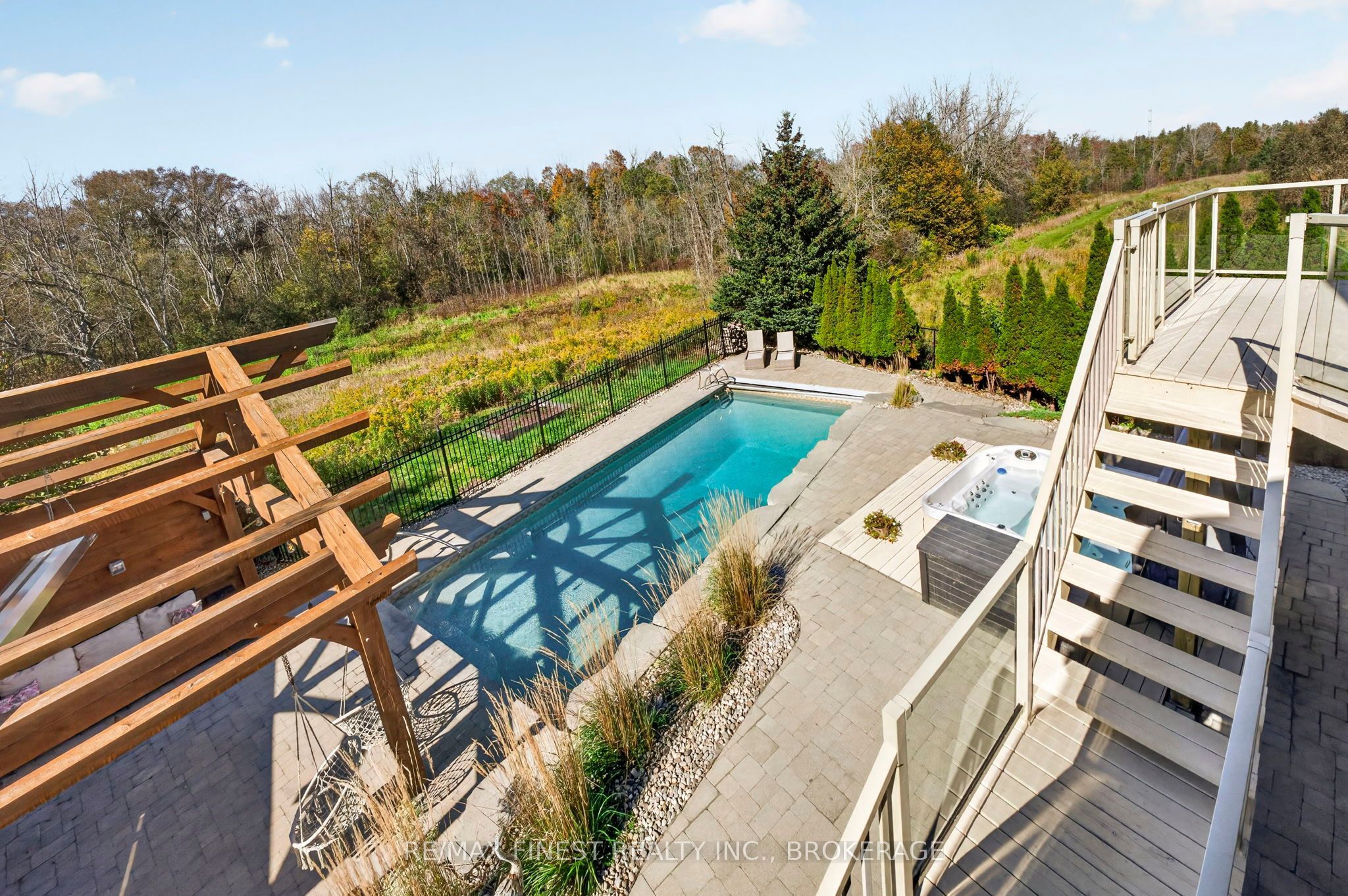 710 Kananaskis Drive Property Photo 23