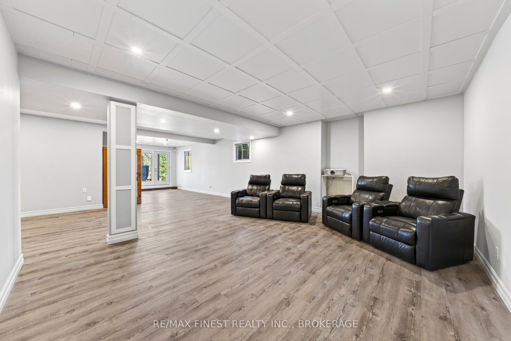 710 Kananaskis Drive Property Photo 34